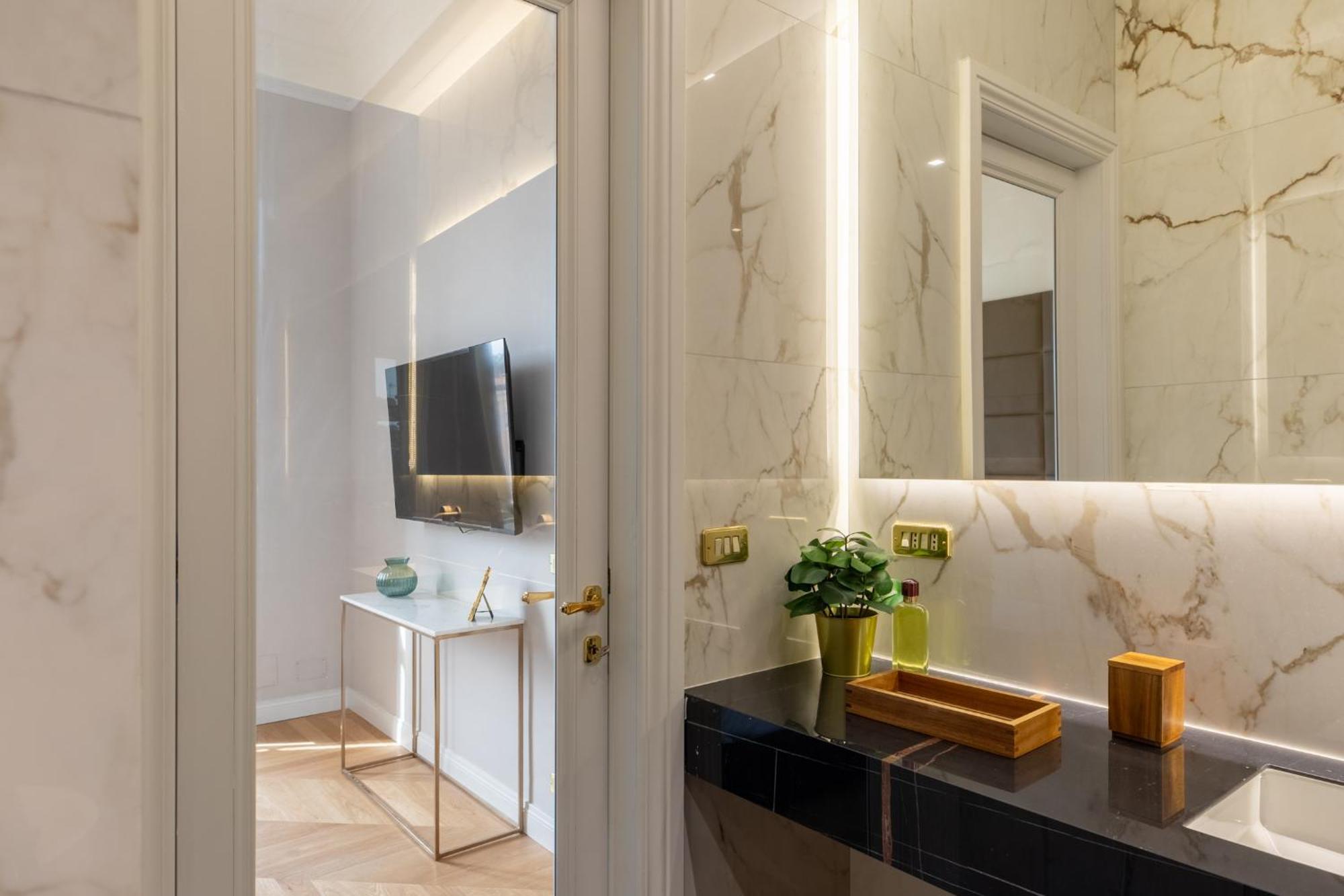 Iflat Vatican & Navona Brand New Chic