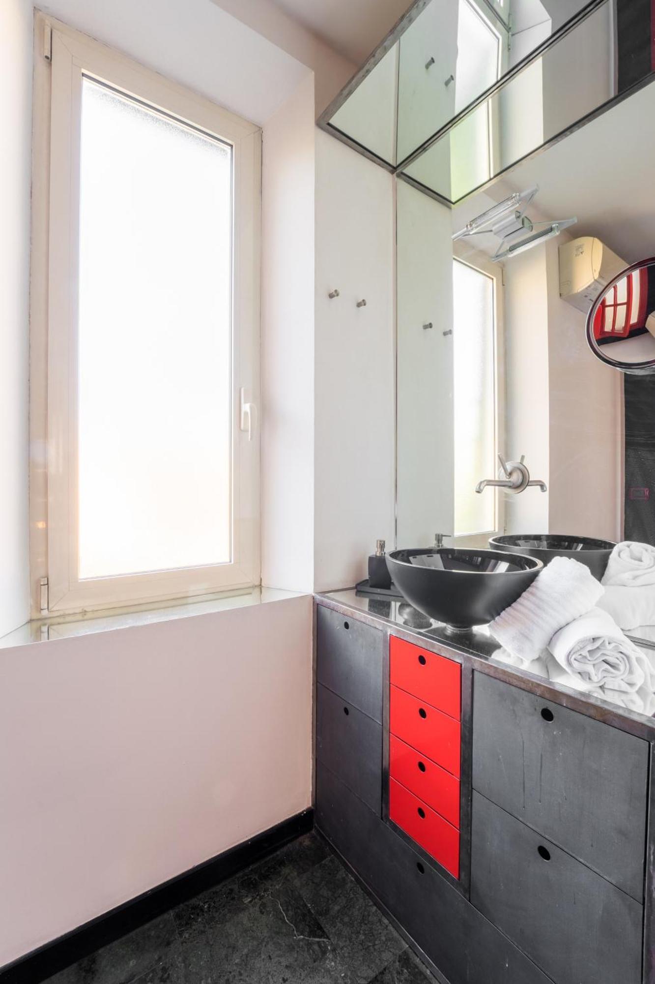 Appartamento Comics Penthouse, Funny Flat Nearby Colosseum