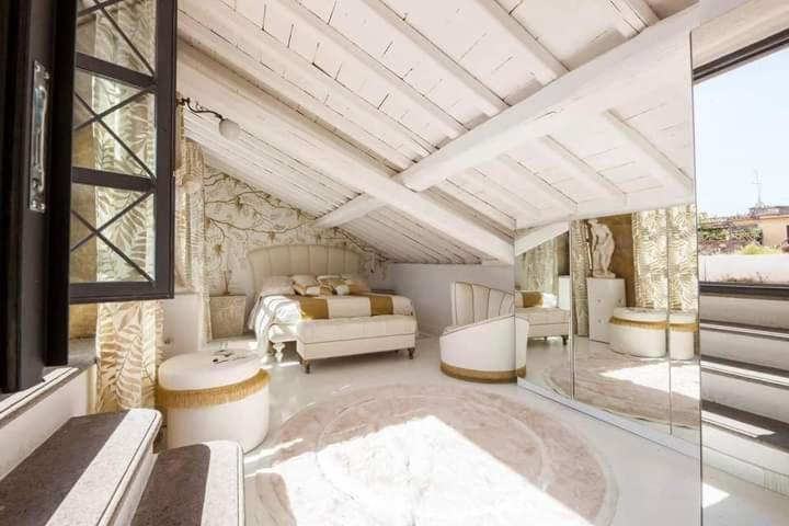 Realty Company Pantheon Apartamento