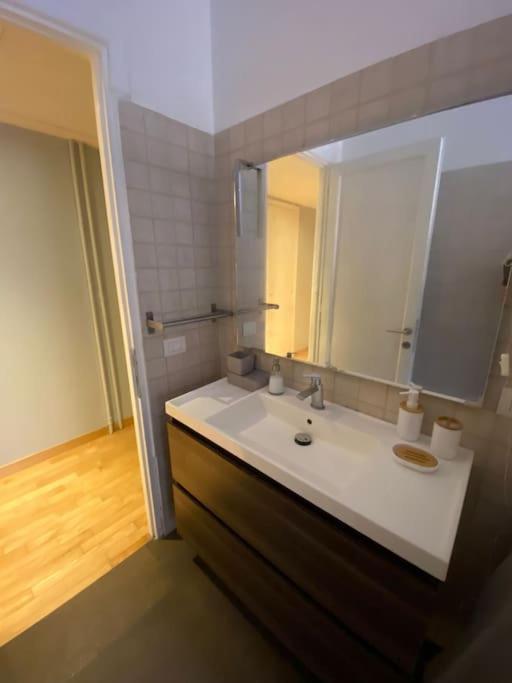 Apartamento Lovely Near Metro A Re Di *