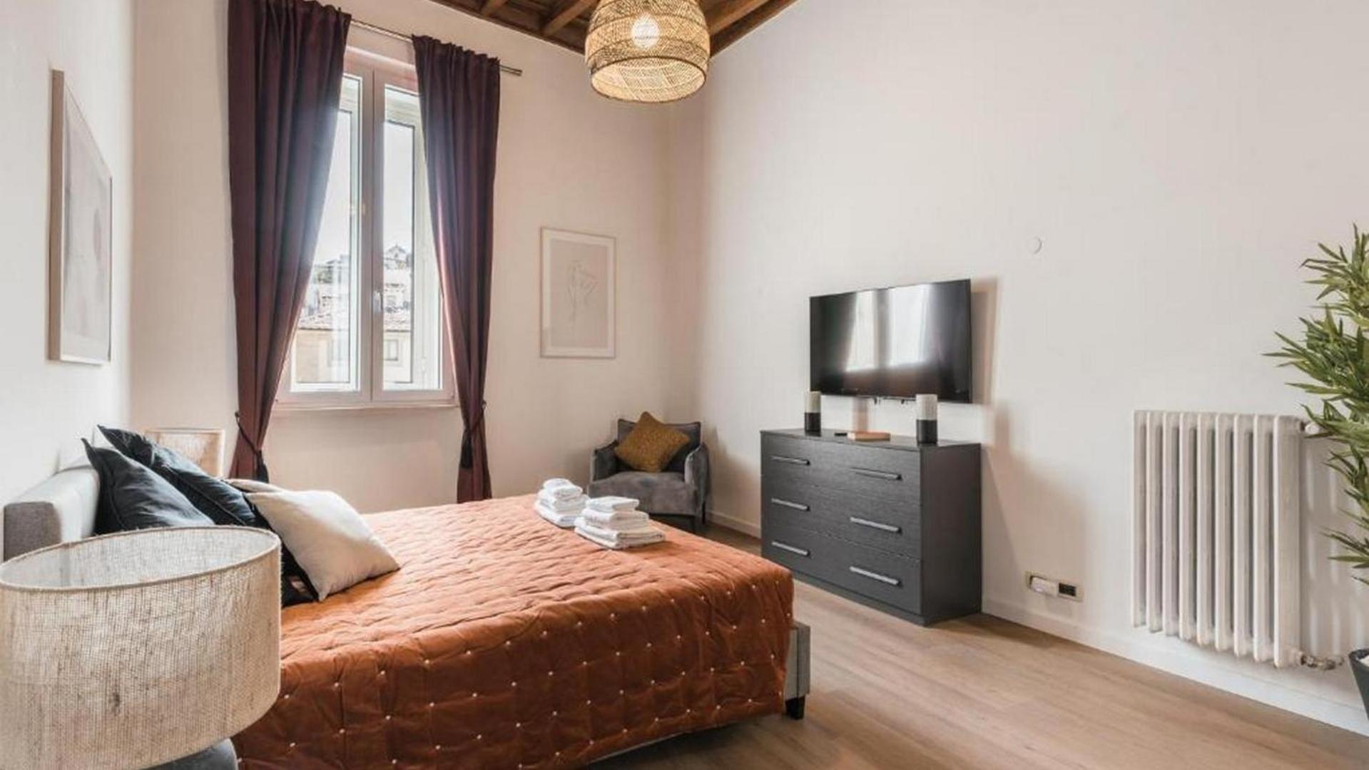 6bdr Stylish In The Lovely Rome- If You Want To Book, Please Contact On Wh-ats-app - 0034-635-518-216 !!!! * Roma