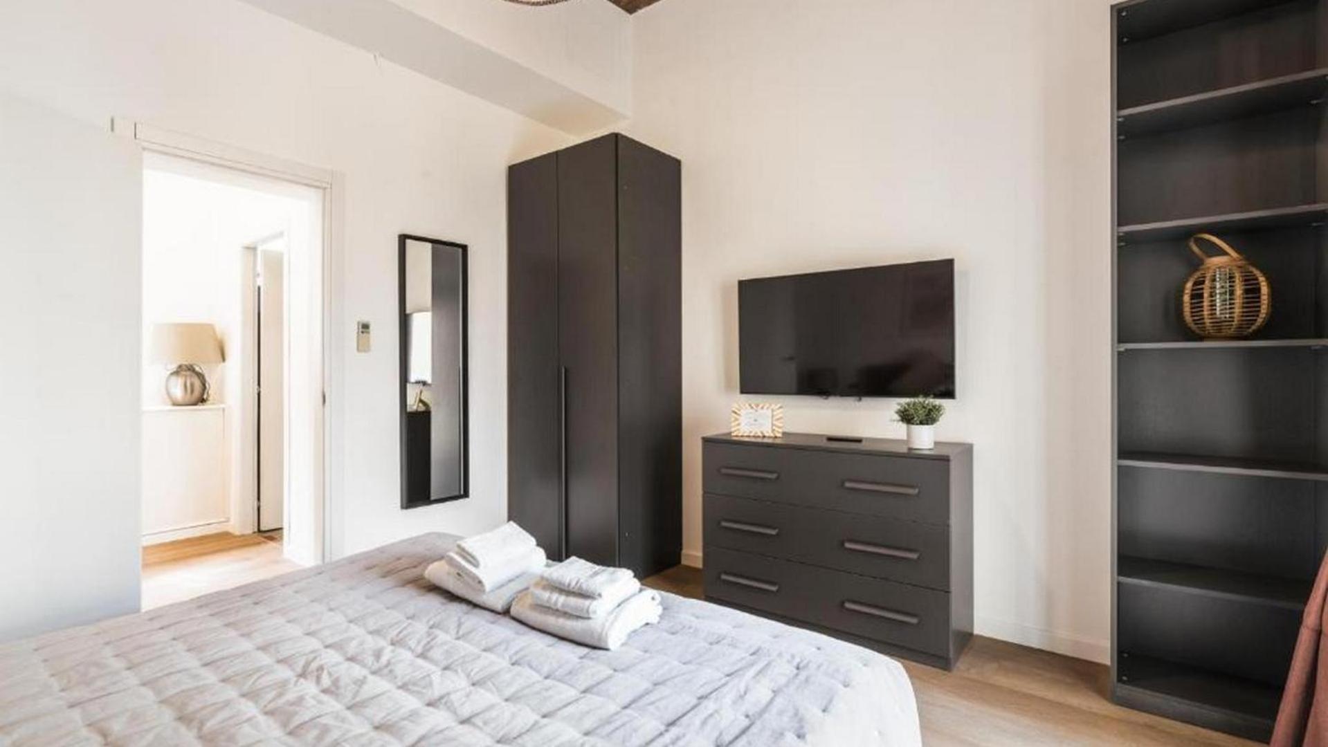 Appartamento 6bdr Stylish In The Lovely Rome- If You Want To Book, Please Contact On Wh-ats-app - 0034-635-518-216 !!!! Roma