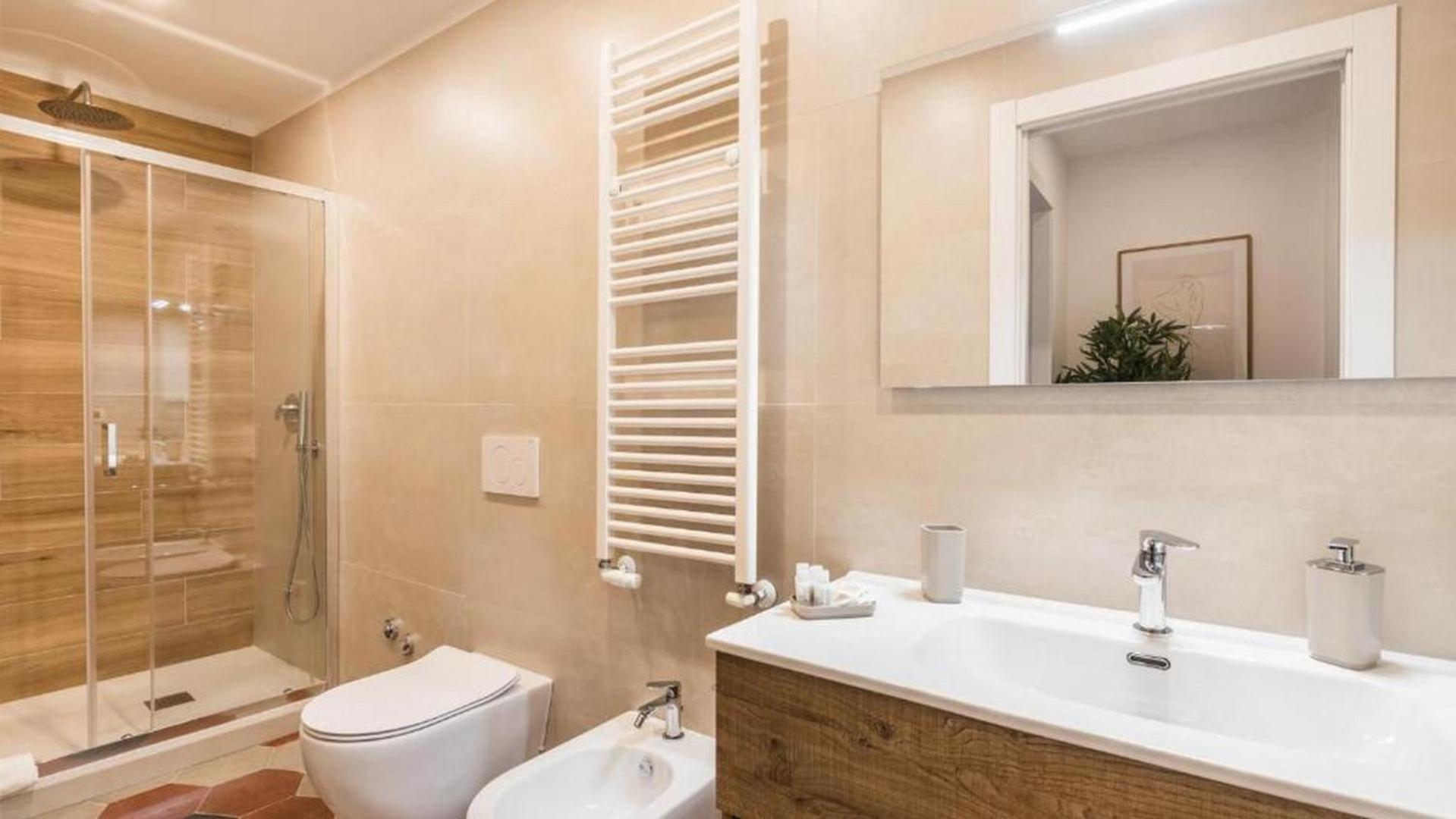 Appartamento 6bdr Stylish In The Lovely Rome- If You Want To Book, Please Contact On Wh-ats-app - 0034-635-518-216 !!!! Roma