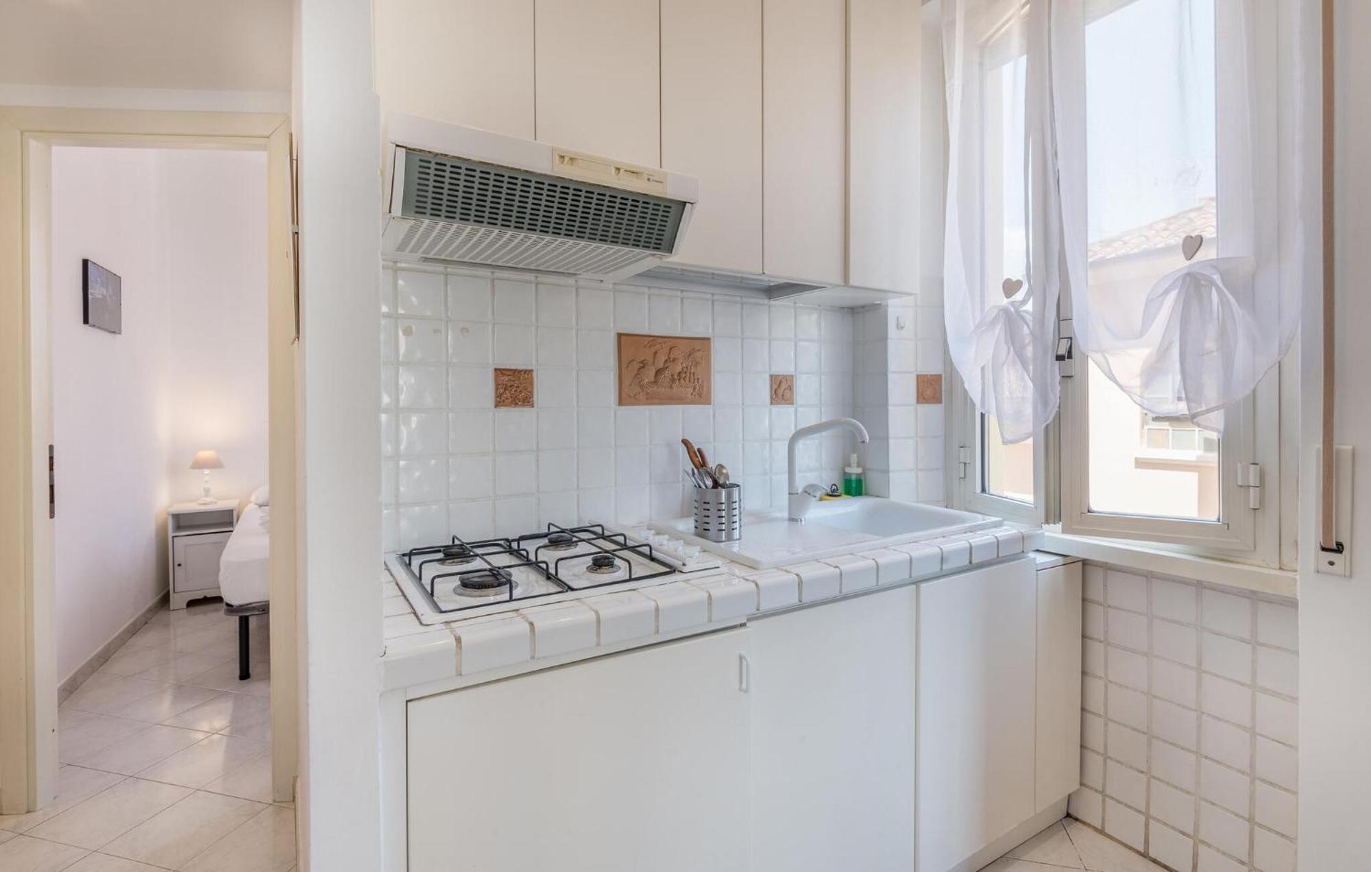 Beautiful In With Kitchenette Apartment Rome