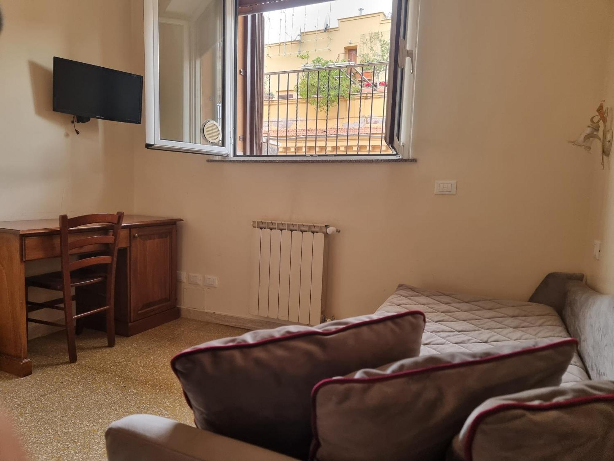 Domi 10 Apartment, Stazione Termini, Via Curtatone 12 Roma
