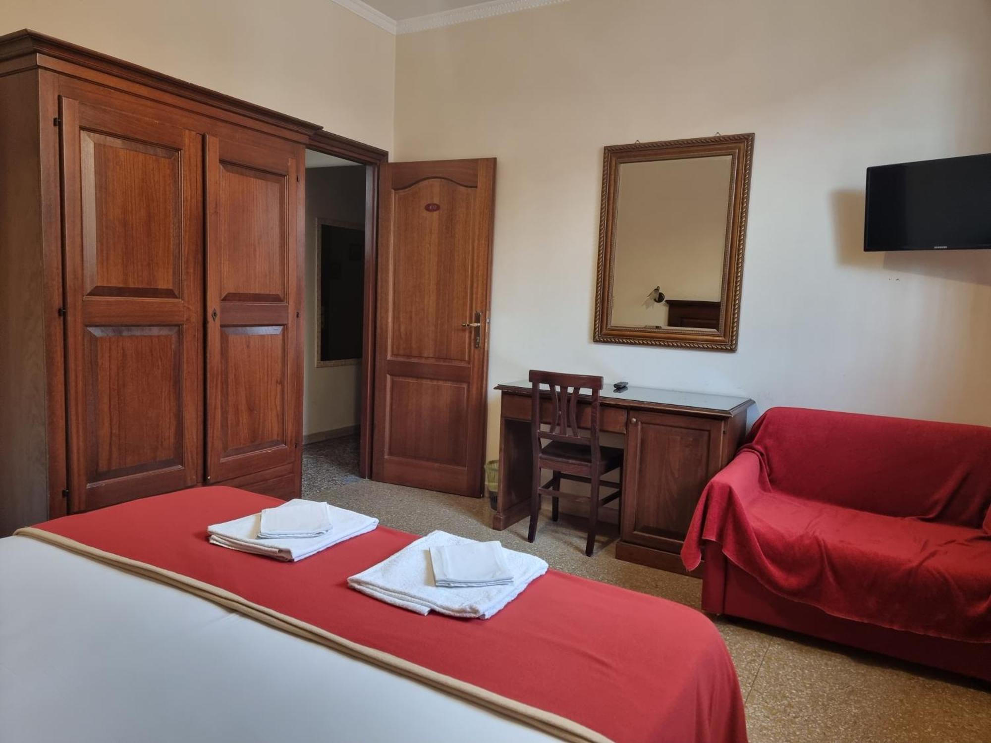 Domi 10 Apartment, Stazione Termini, Via Curtatone 12 * Roma