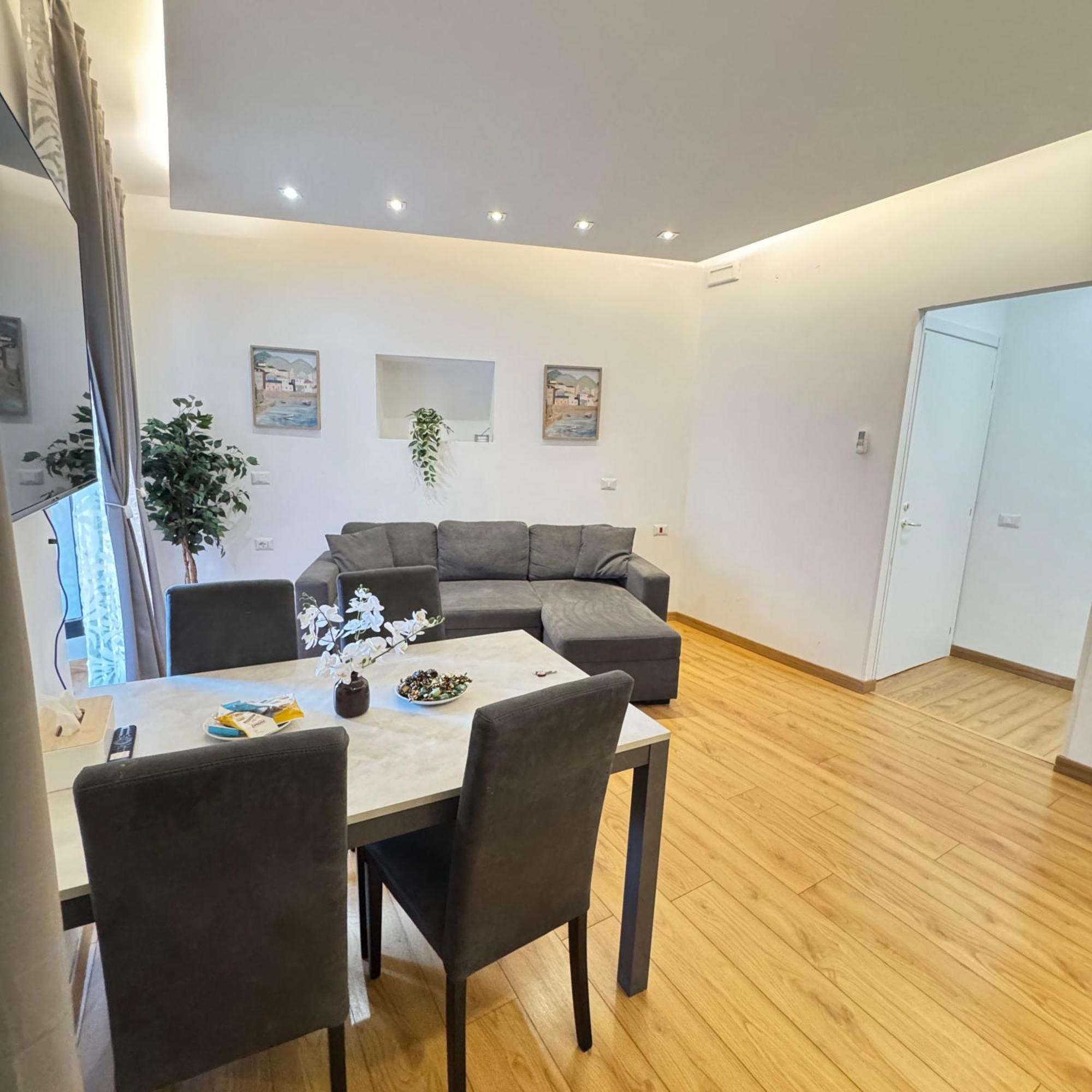 Sweet House Via Dei Gracchi Appartamento