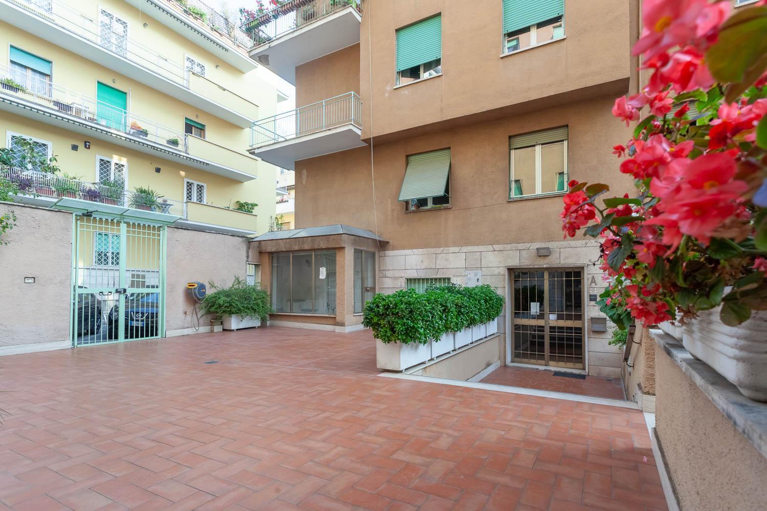 Fiorini - * Roma