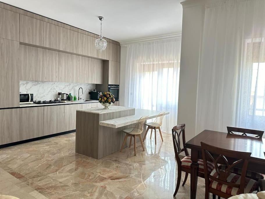 Relax E Lusso In Monteverde -10min Trastevere - Appartamento *