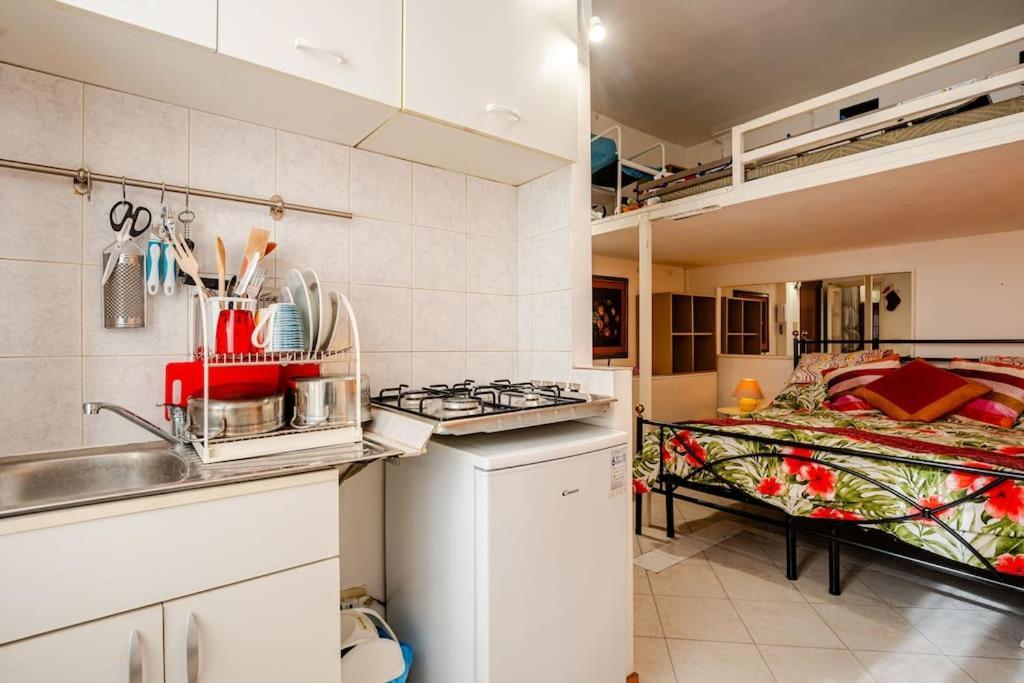 Loft Universita, Centro, Vicino Metro B, Wifi Apartment *