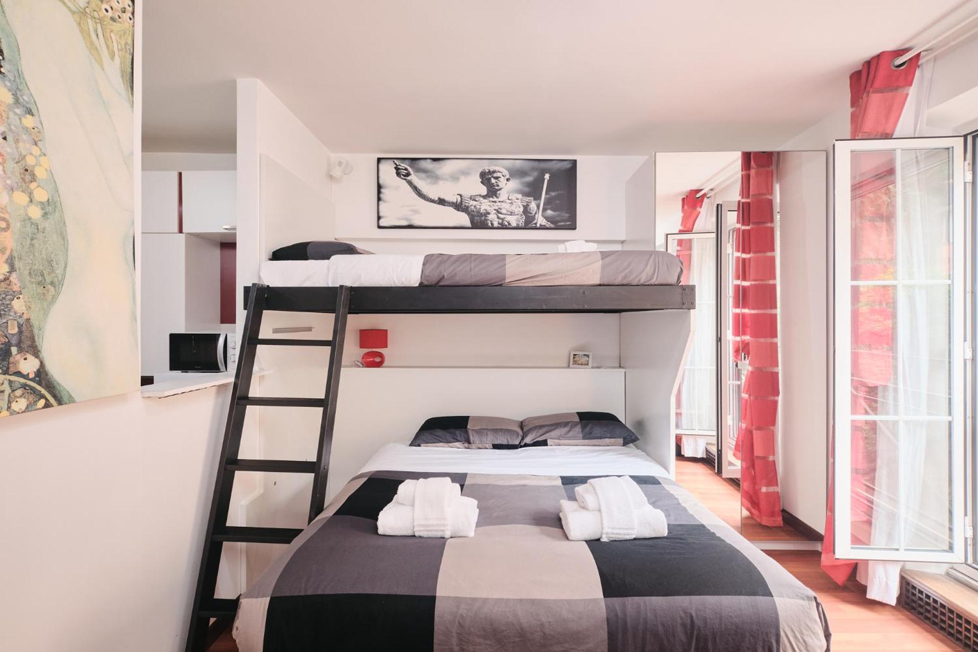 Trastevere- Flat Con Giardino, Ac, Wi-fi & Netflix * Roma