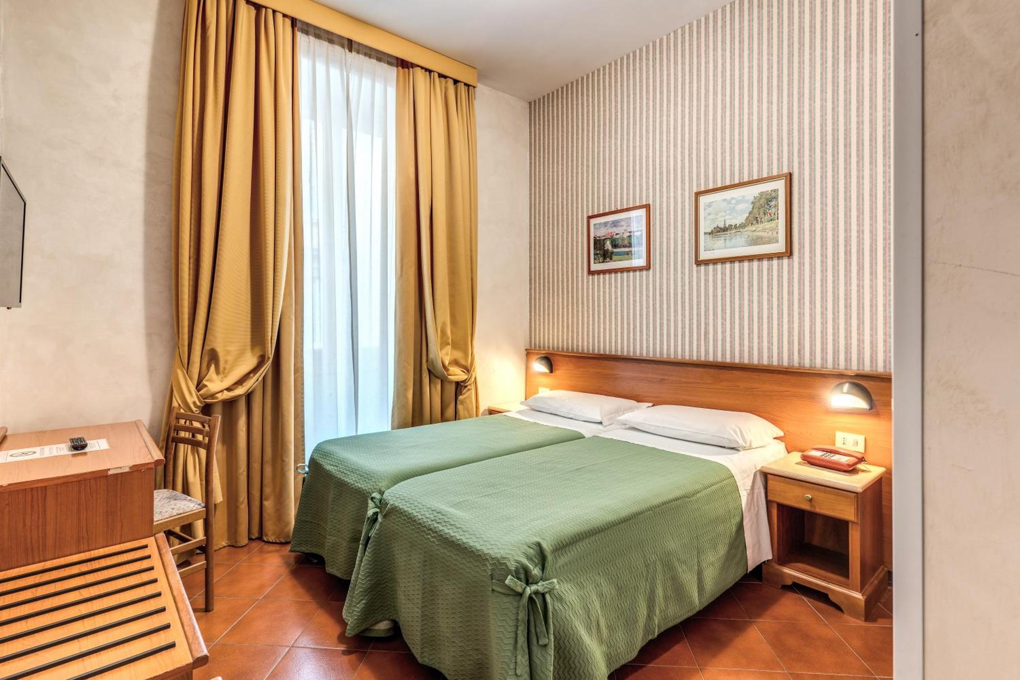 Hotel Corona Hotell