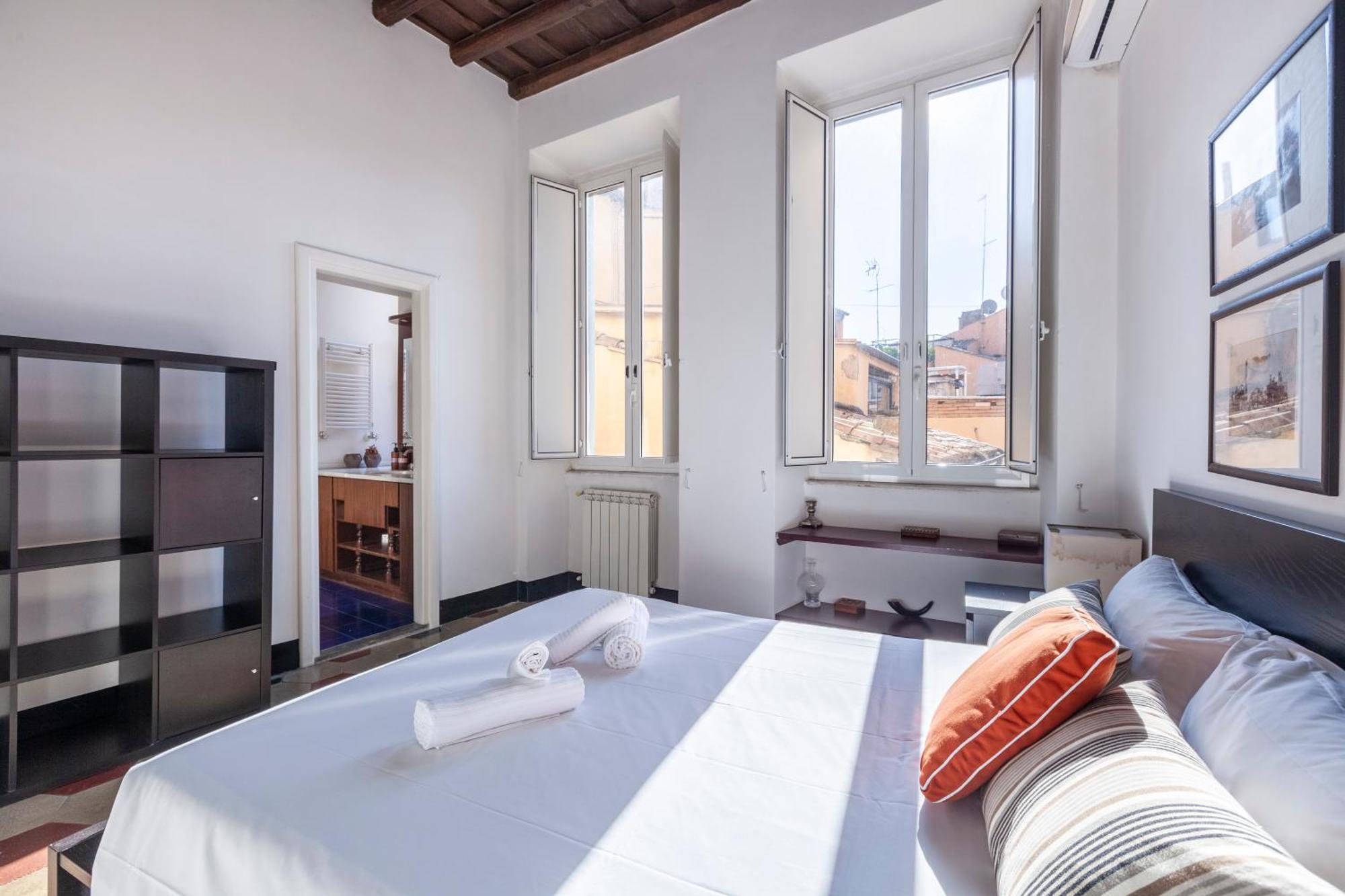 Spanish Steps Charming Apartment, New Opening Roma