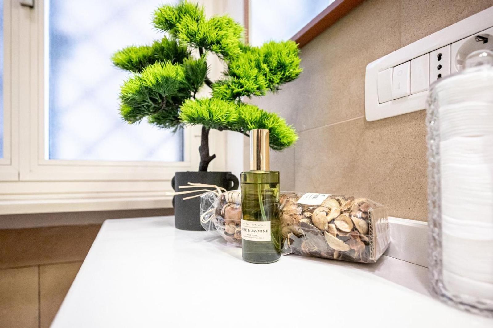 King Size Wifi Air Conditioning Tv50 10min Colosseo-trastevere Rome