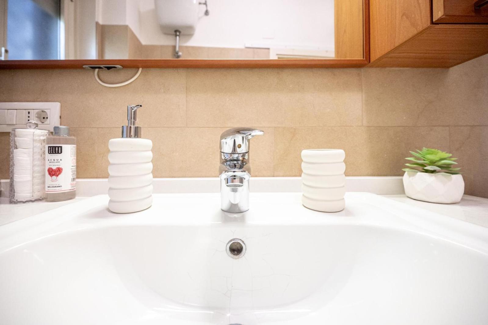 King Size Wifi Air Conditioning Tv50 10min Colosseo-trastevere Apartment
