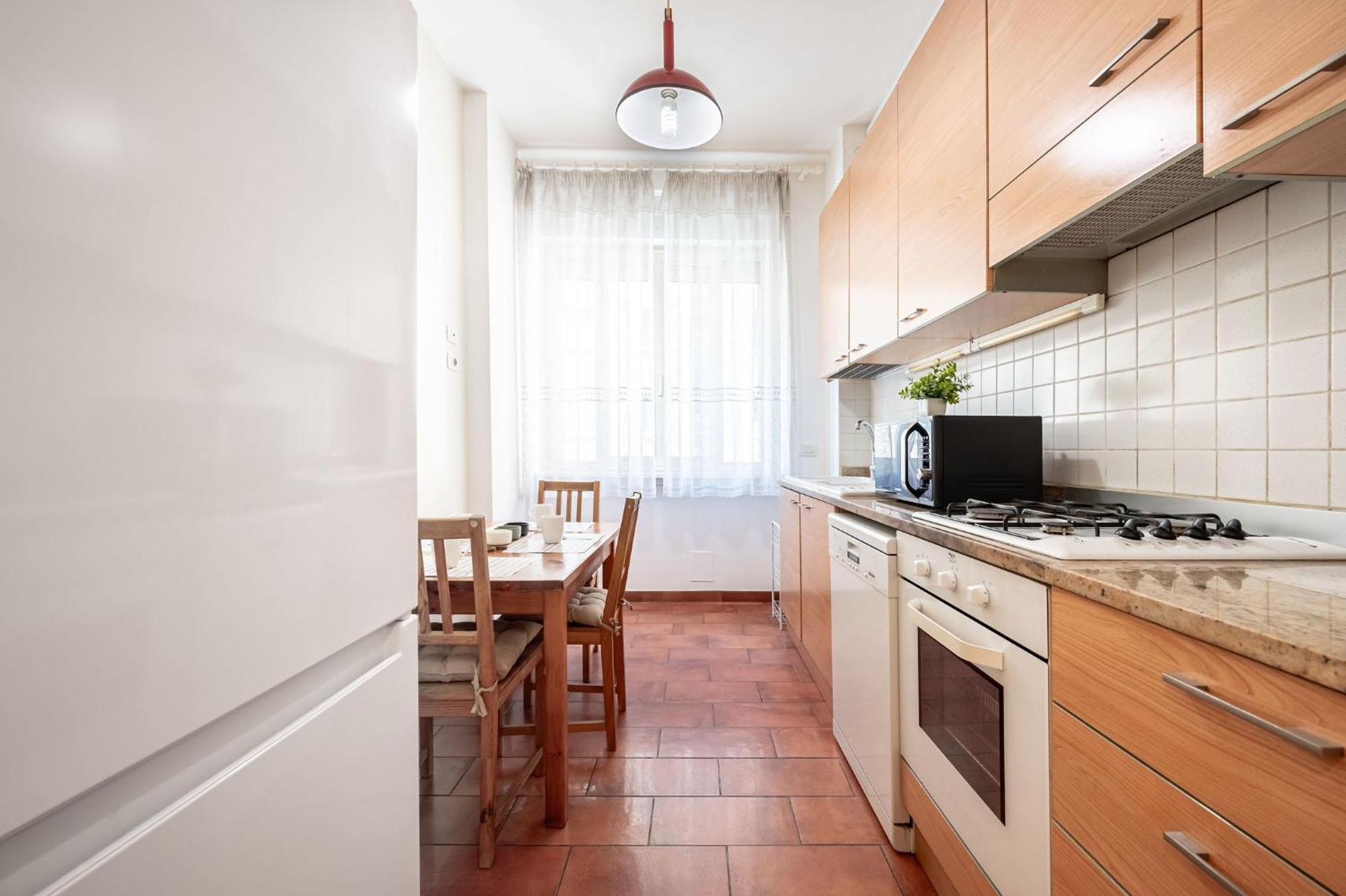 King Size Wifi Air Conditioning Tv50 10min Colosseo-trastevere