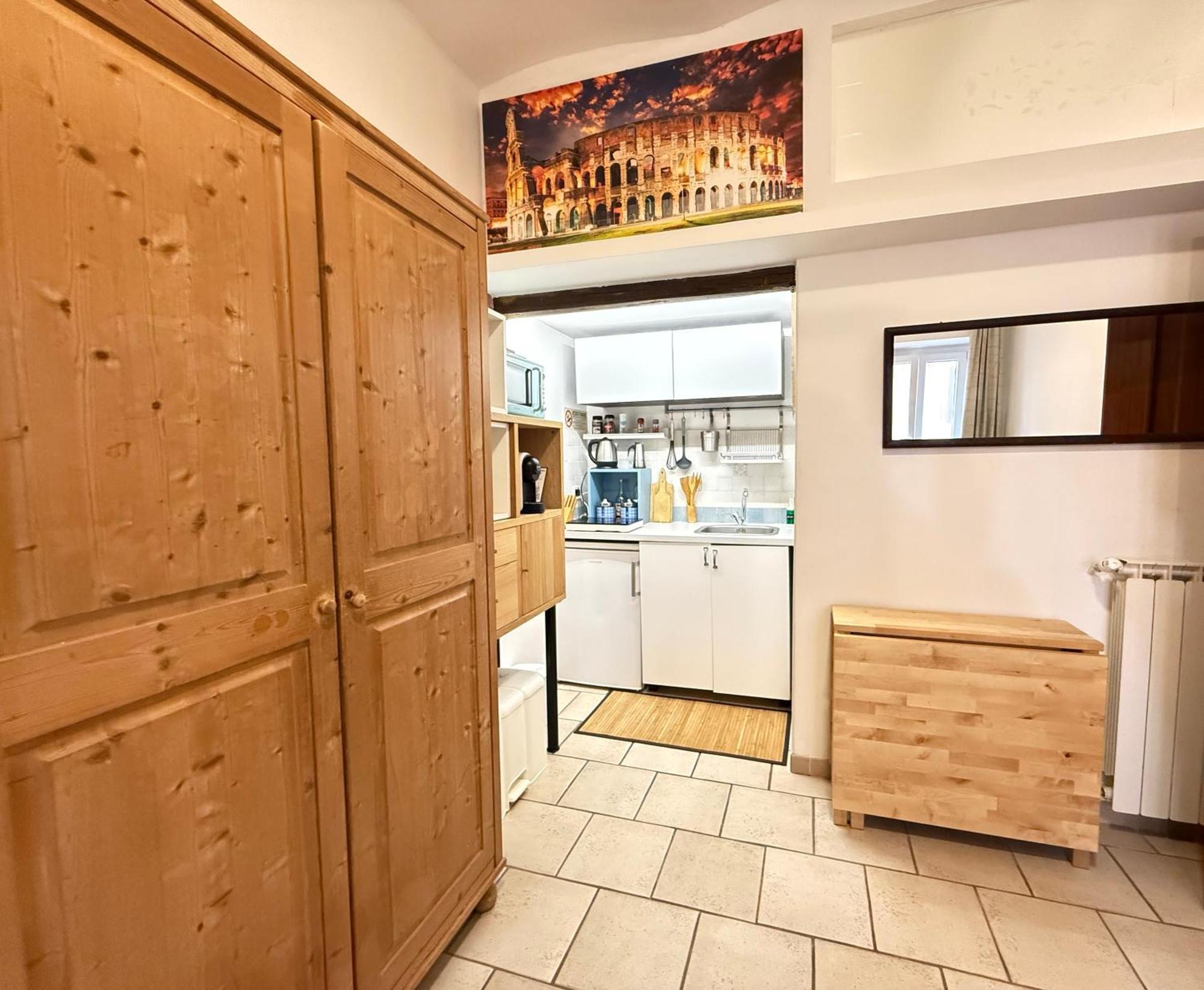 San Lorenzo , Near Termini Station Center V Apartamento Roma