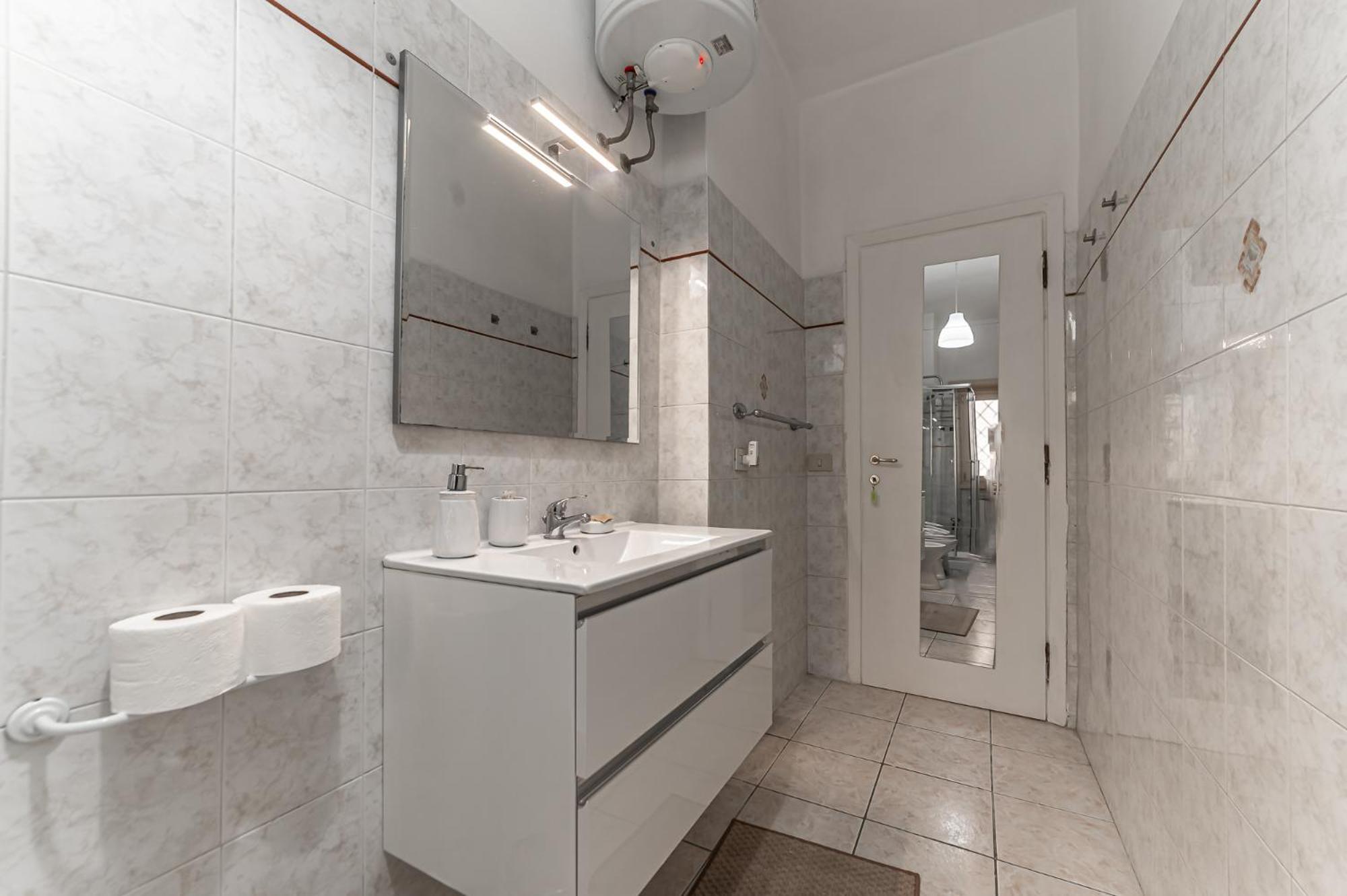 Vacanze Romane - Metro Teano & Wi-fi Appartamento Roma