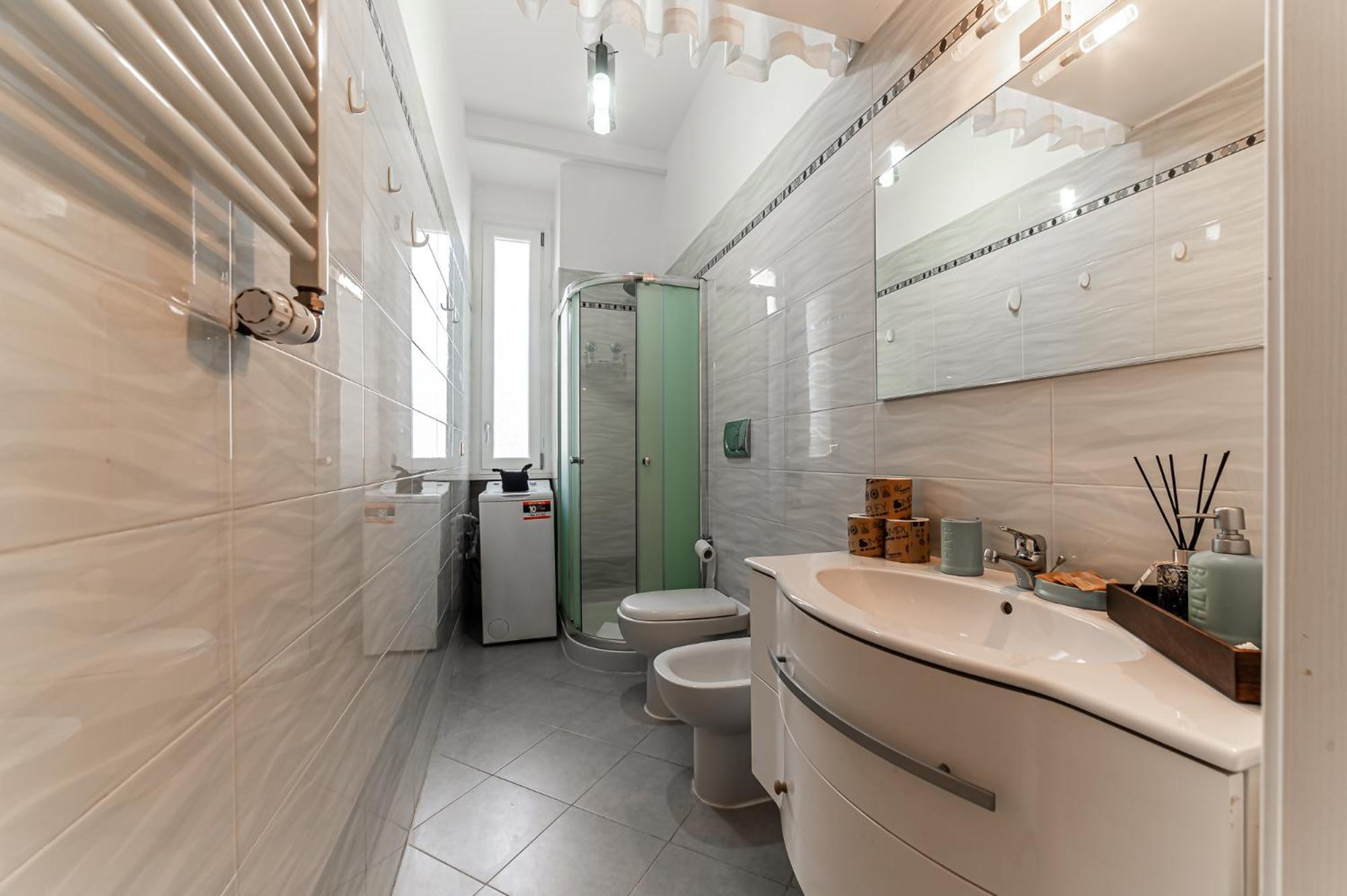 Apartamento In Tuscolana Train Station & Metro A Roma