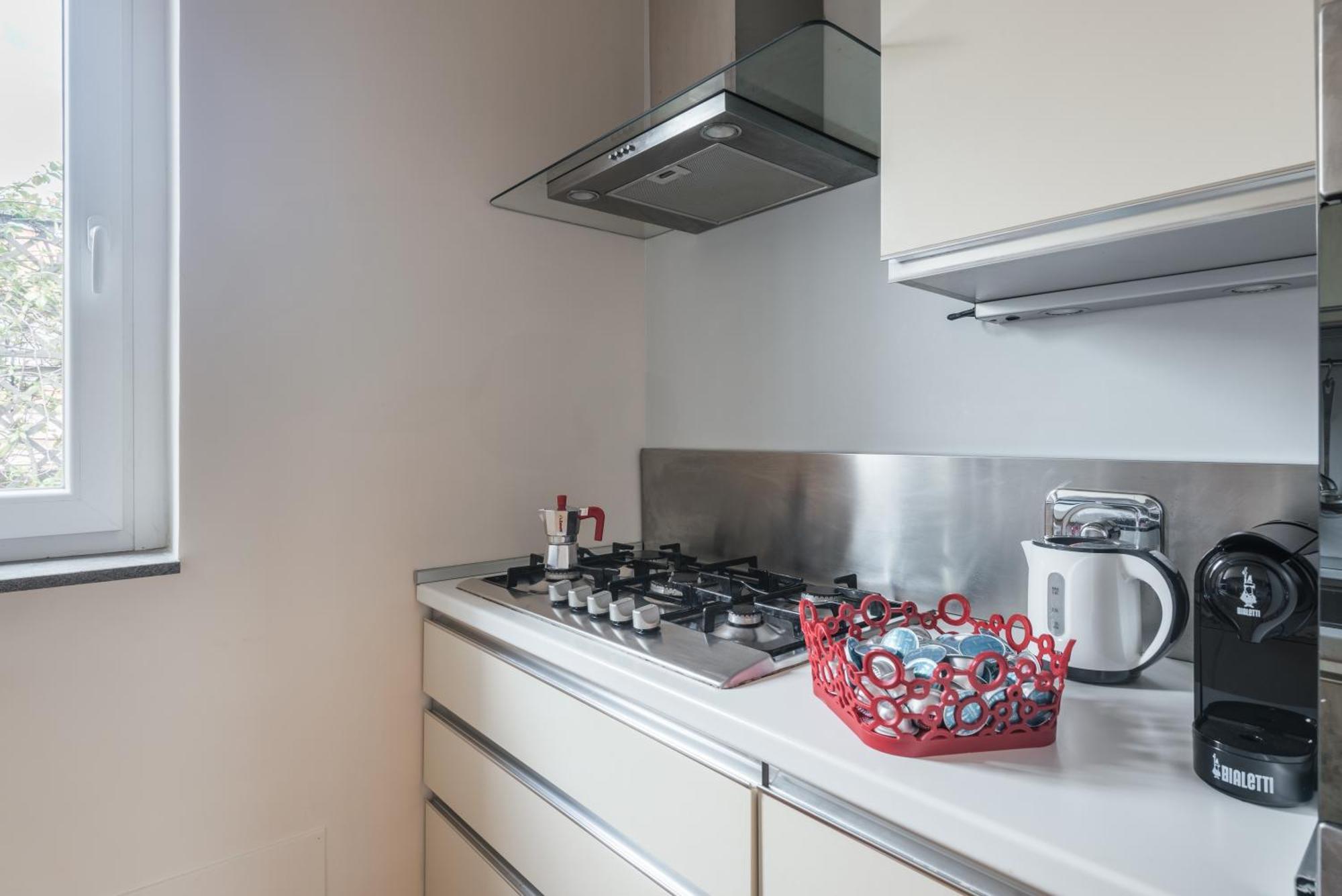 Appartamento Con Terrazzo - Vicino Centro Di *
