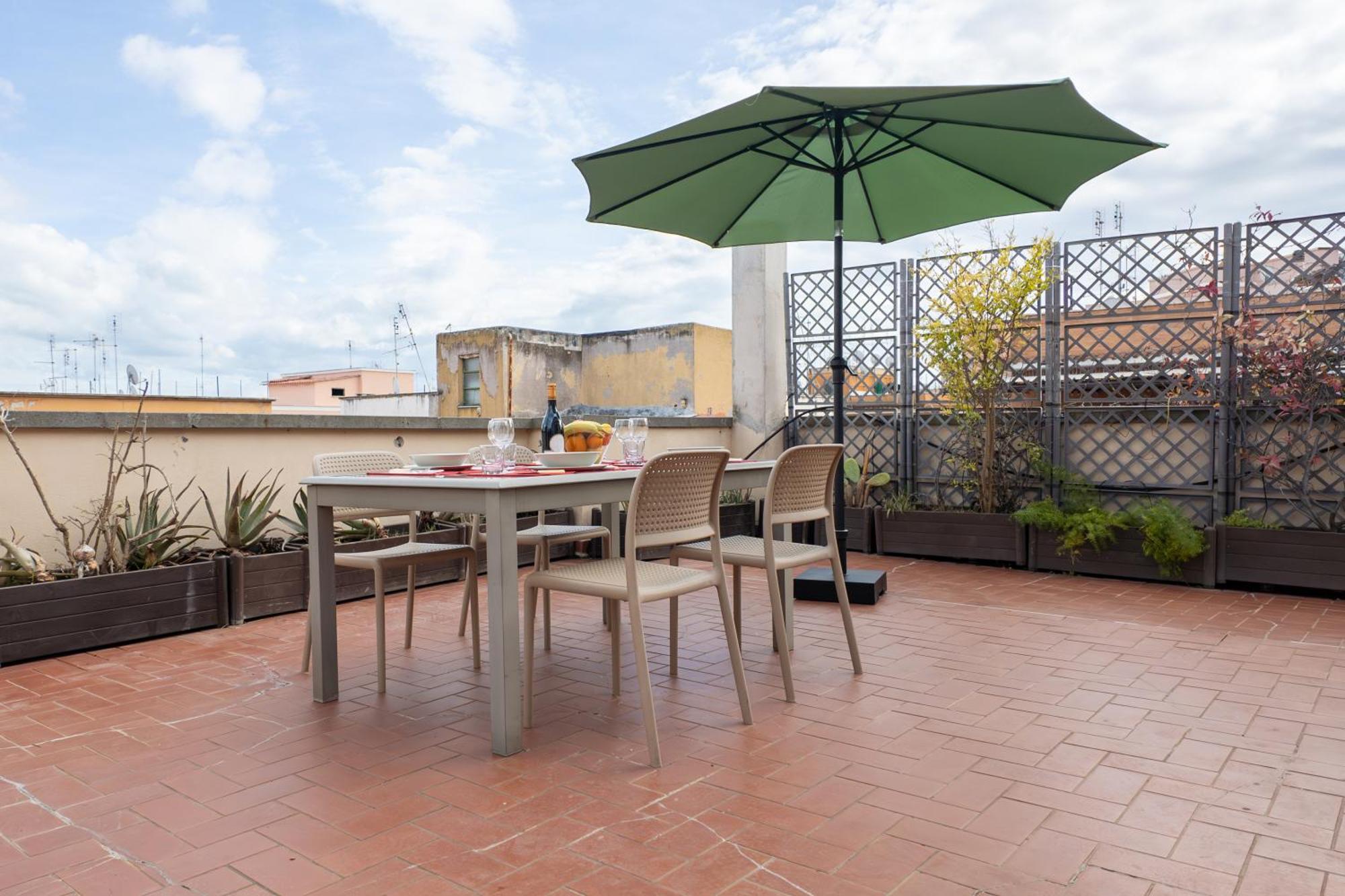Con Terrazzo - Vicino Centro Di Appartamento *