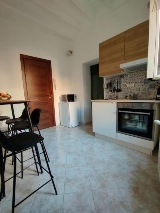 Angolo De Trastevere - Accogliente E Silenzioso Apartamento