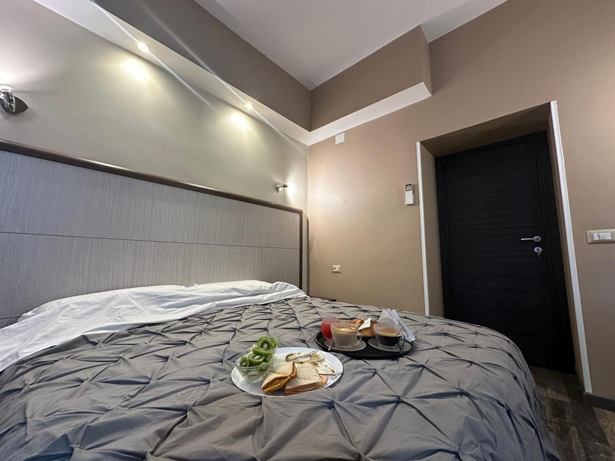 Candia 4* Roma