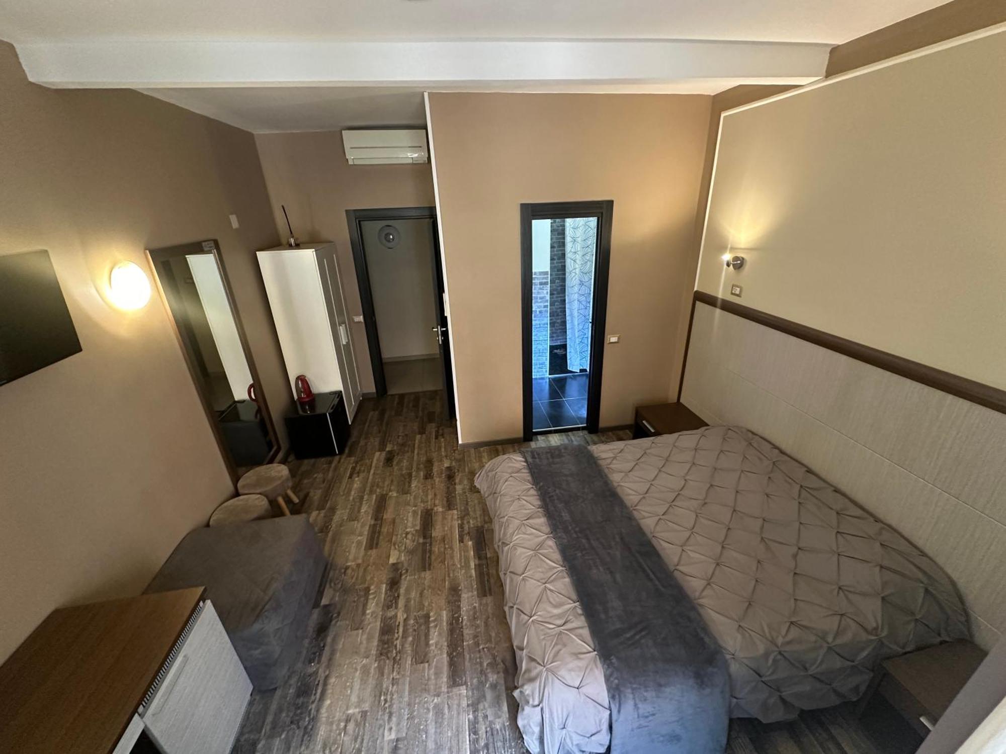Candia 4* Roma