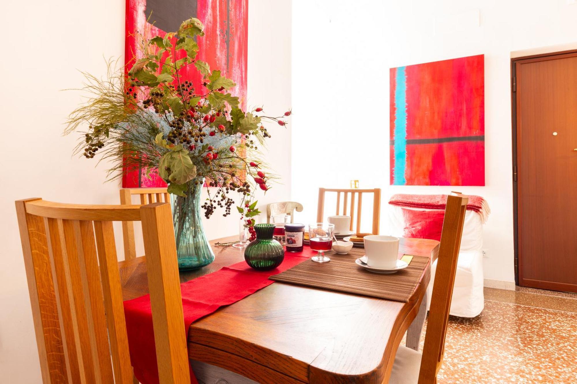 Sunny Charming 3 Bdr, 3bath * Roma