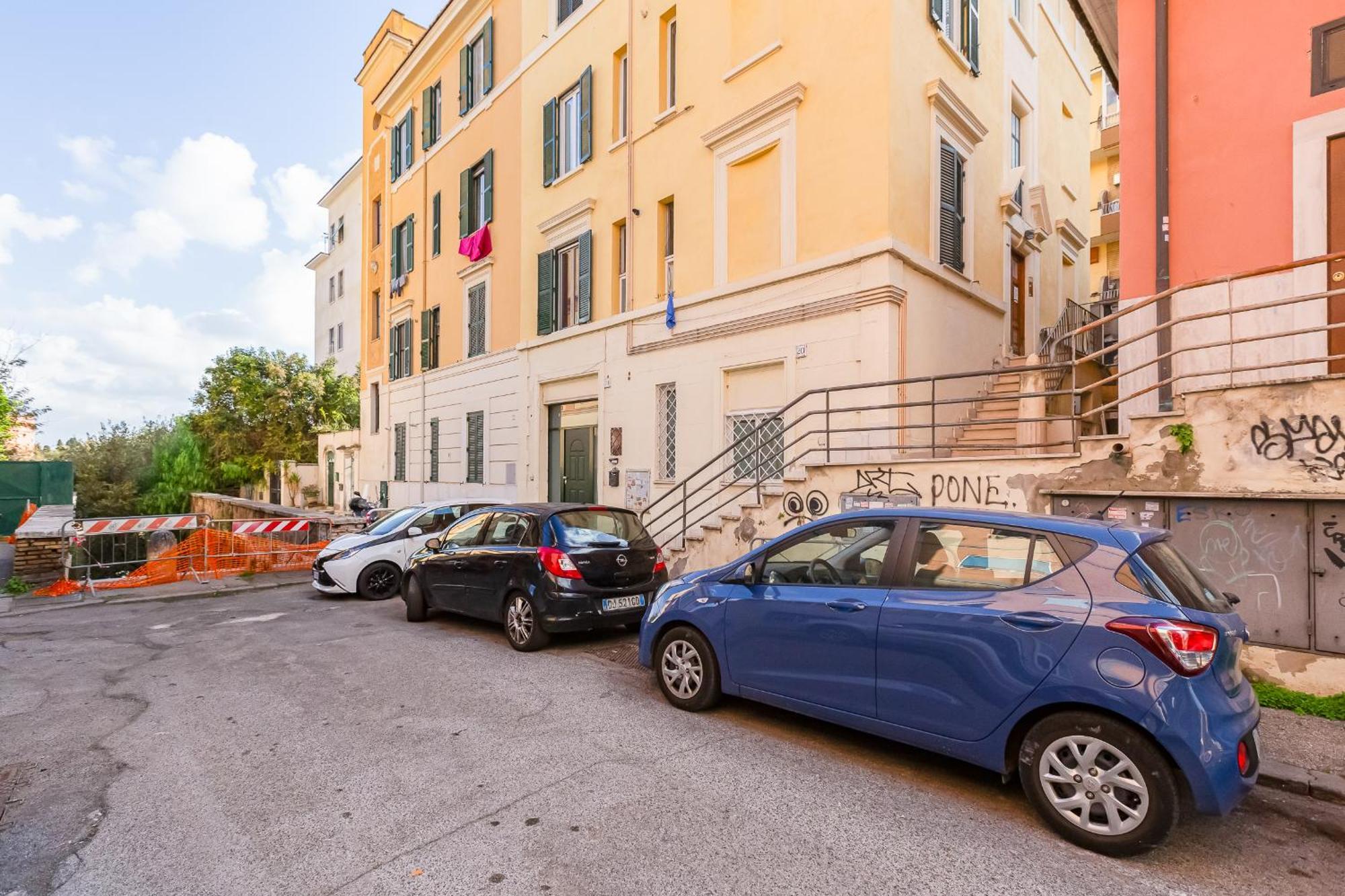 Vicolo Sereno * Rome