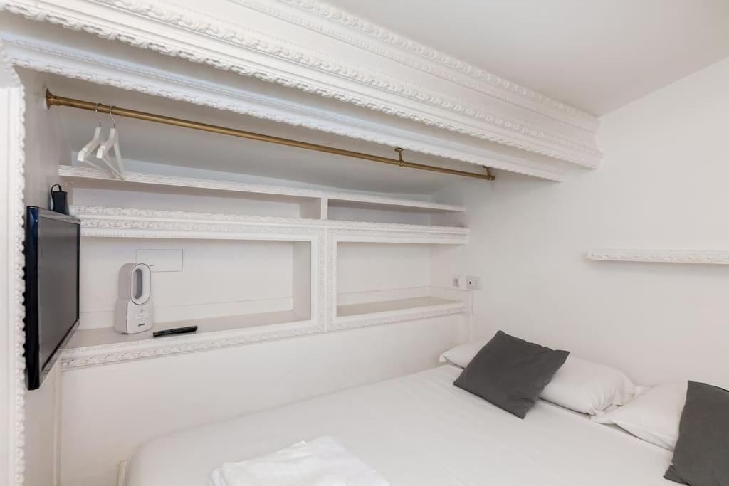 Condotti Apartamento