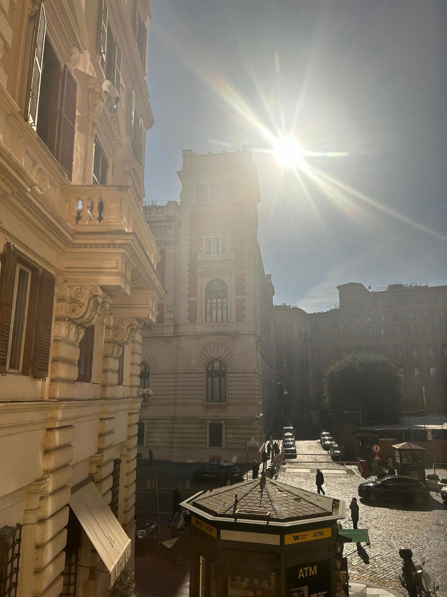 Ah Montecitorio * Rome