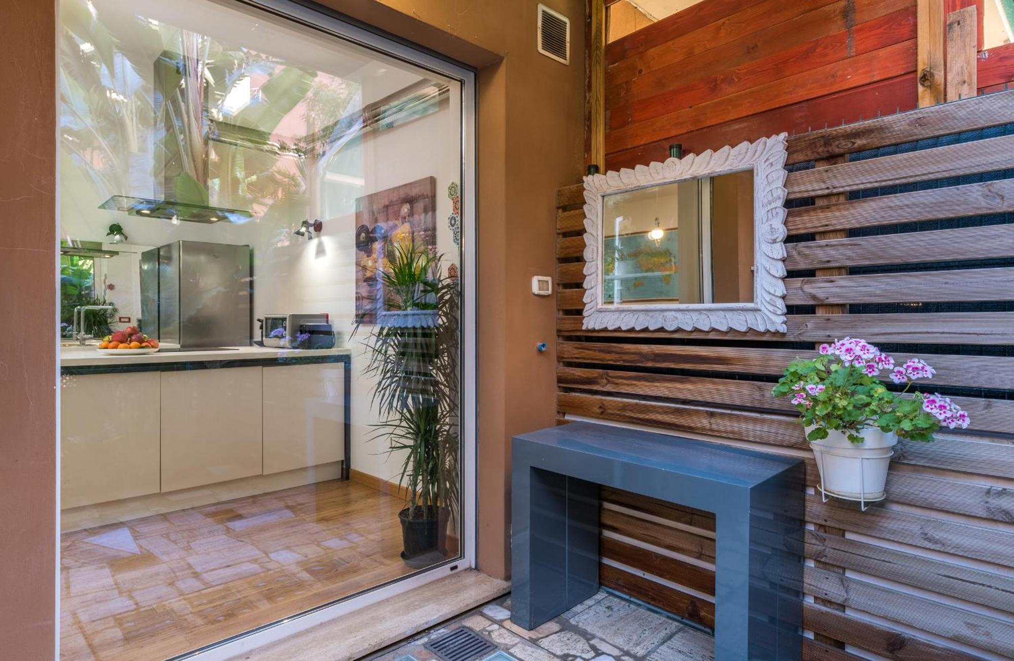 Vaticano 15 Min - Flat Con Giardino, Wi-fi & Netflix Roma