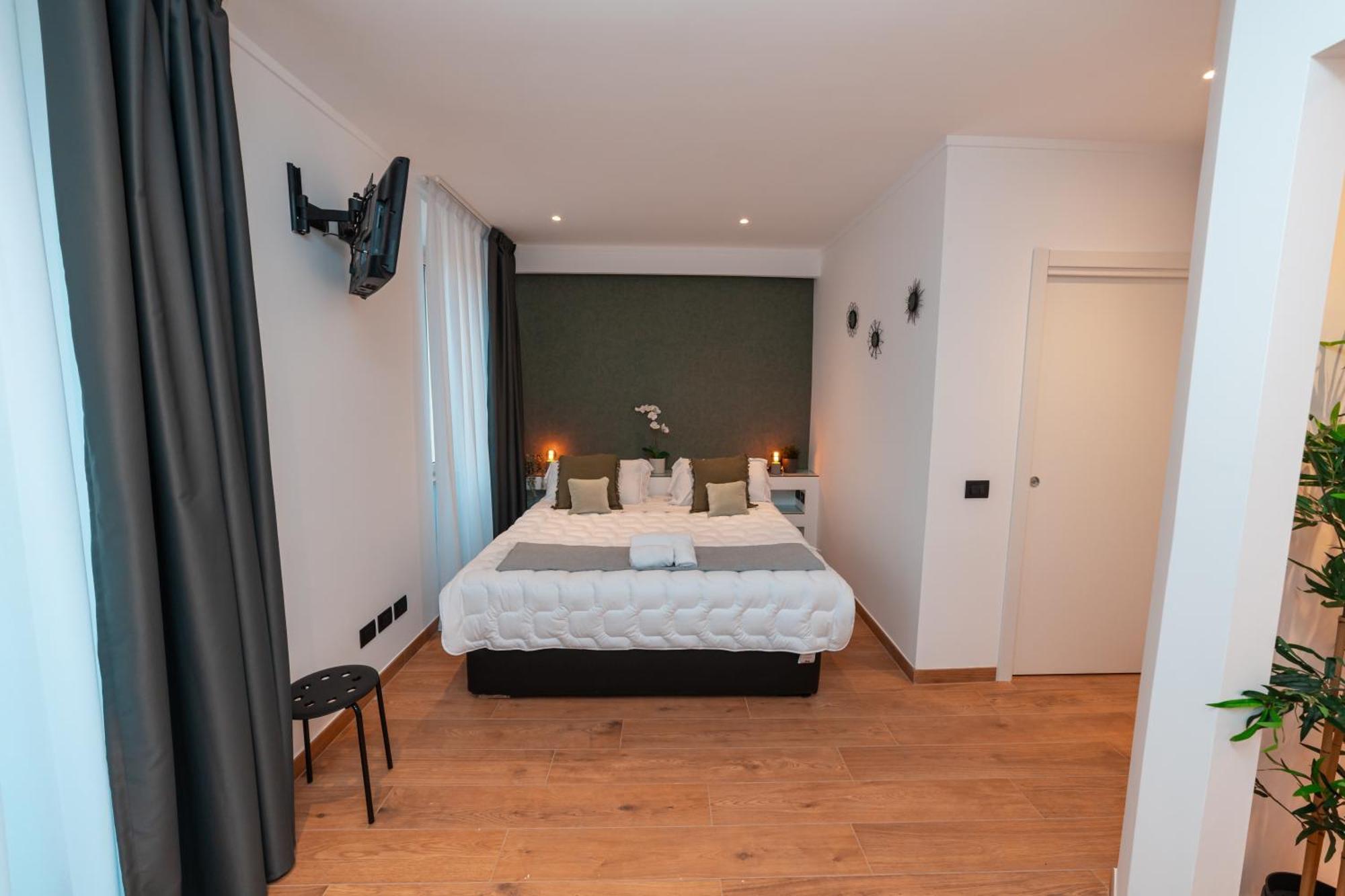 Il Mandorlo - Casa Palmeri Affittacamere Roma