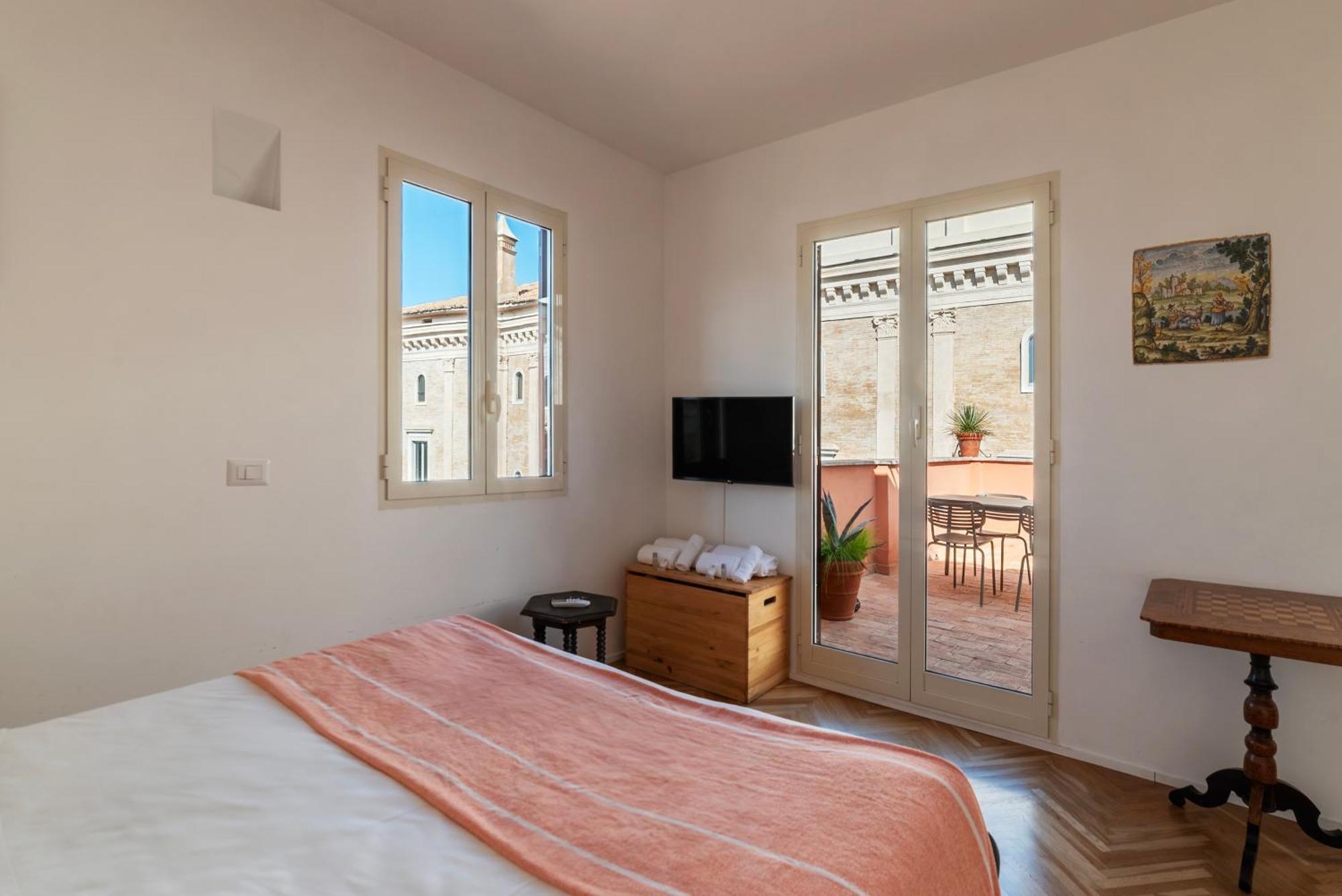 Appartamento With Terrace In Via Del Pellegrino - Fromhometorome *