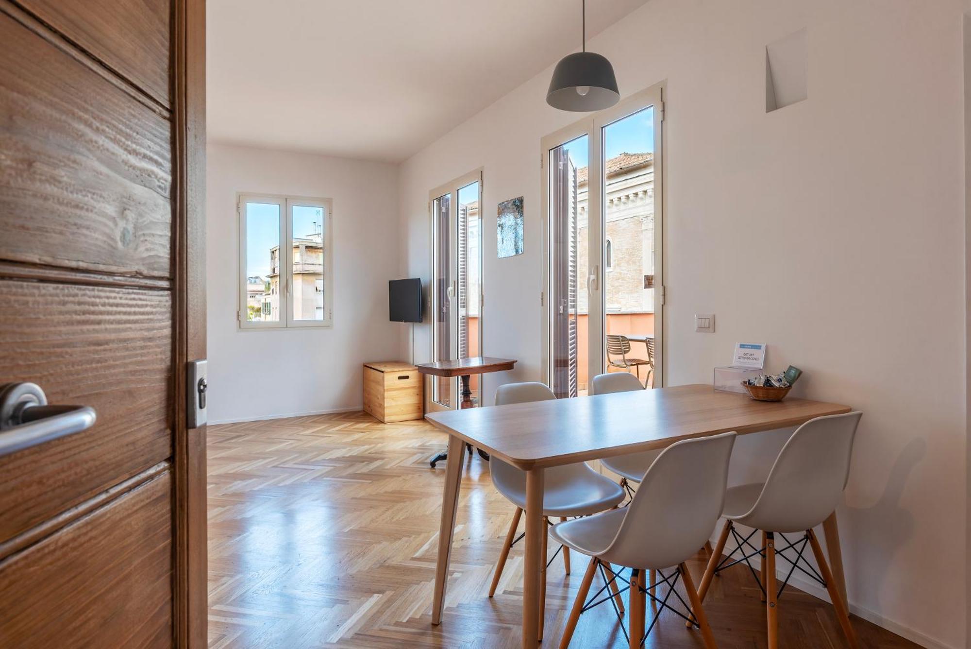 With Terrace In Via Del Pellegrino - Fromhometorome