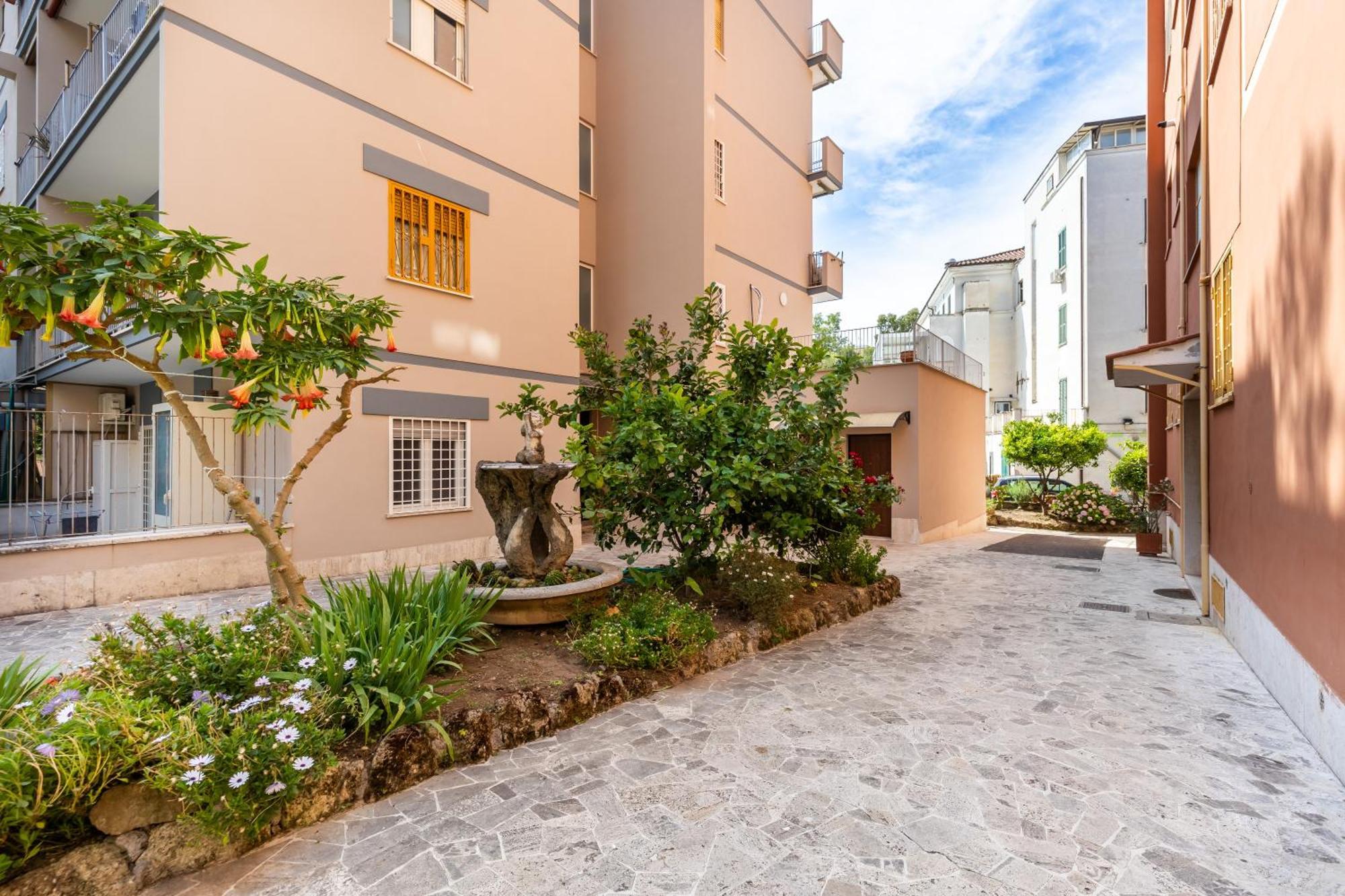 Gemelli Di Fausto, Intera Casa Leilighet Roma
