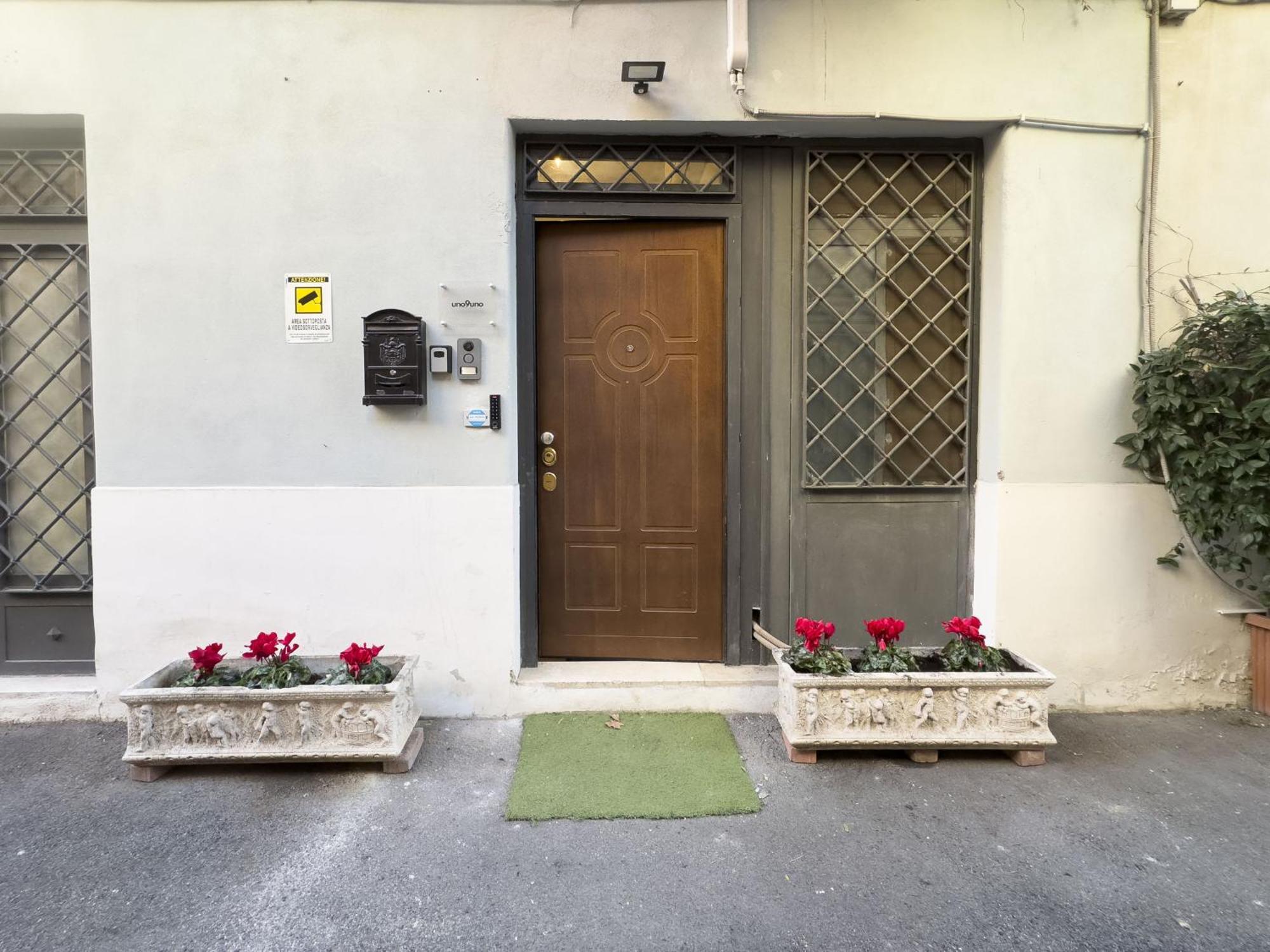 Design And Colorful Loft Near Pamphili * Roma