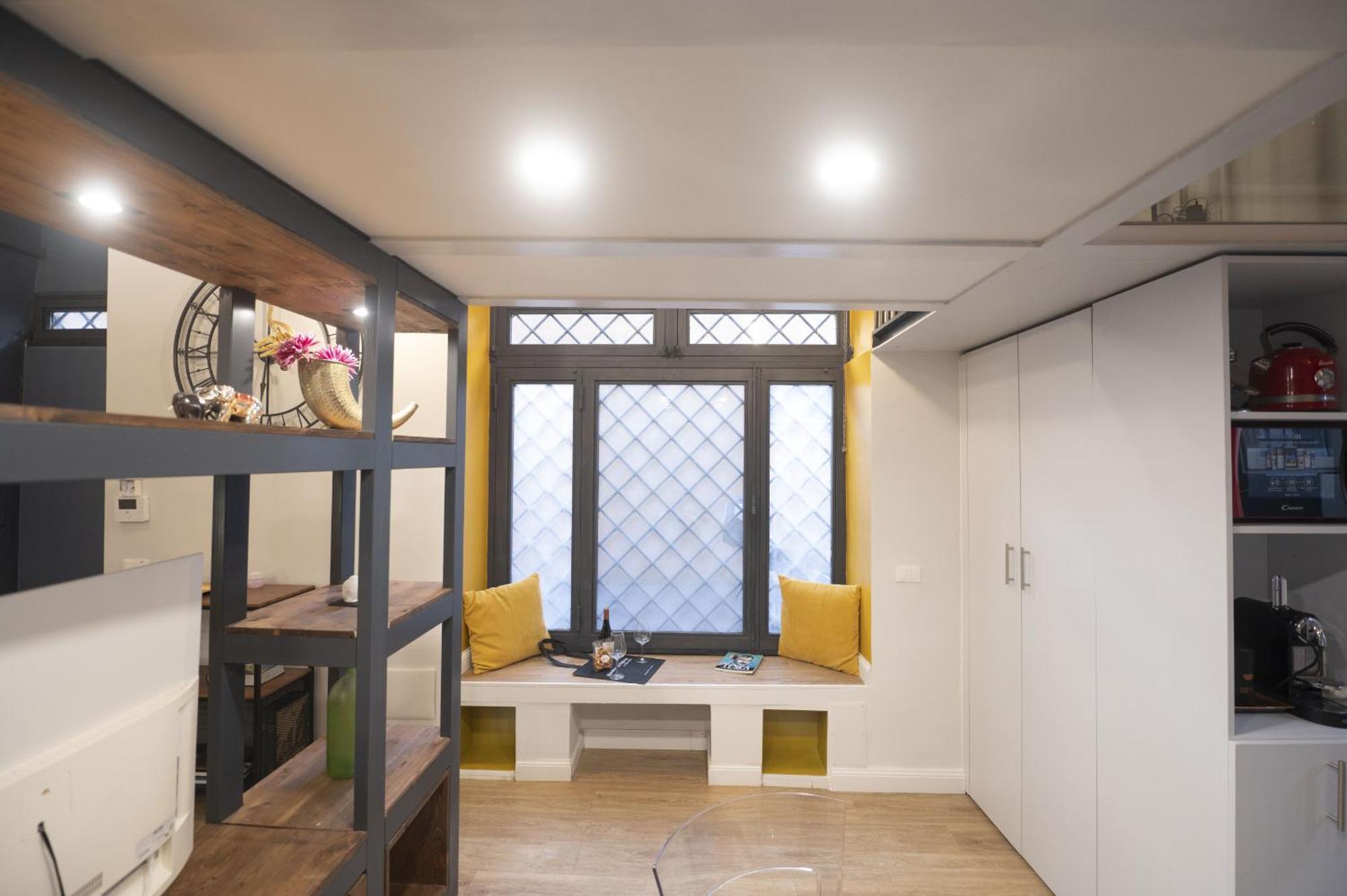 Design And Colorful Loft Near Pamphili * Roma