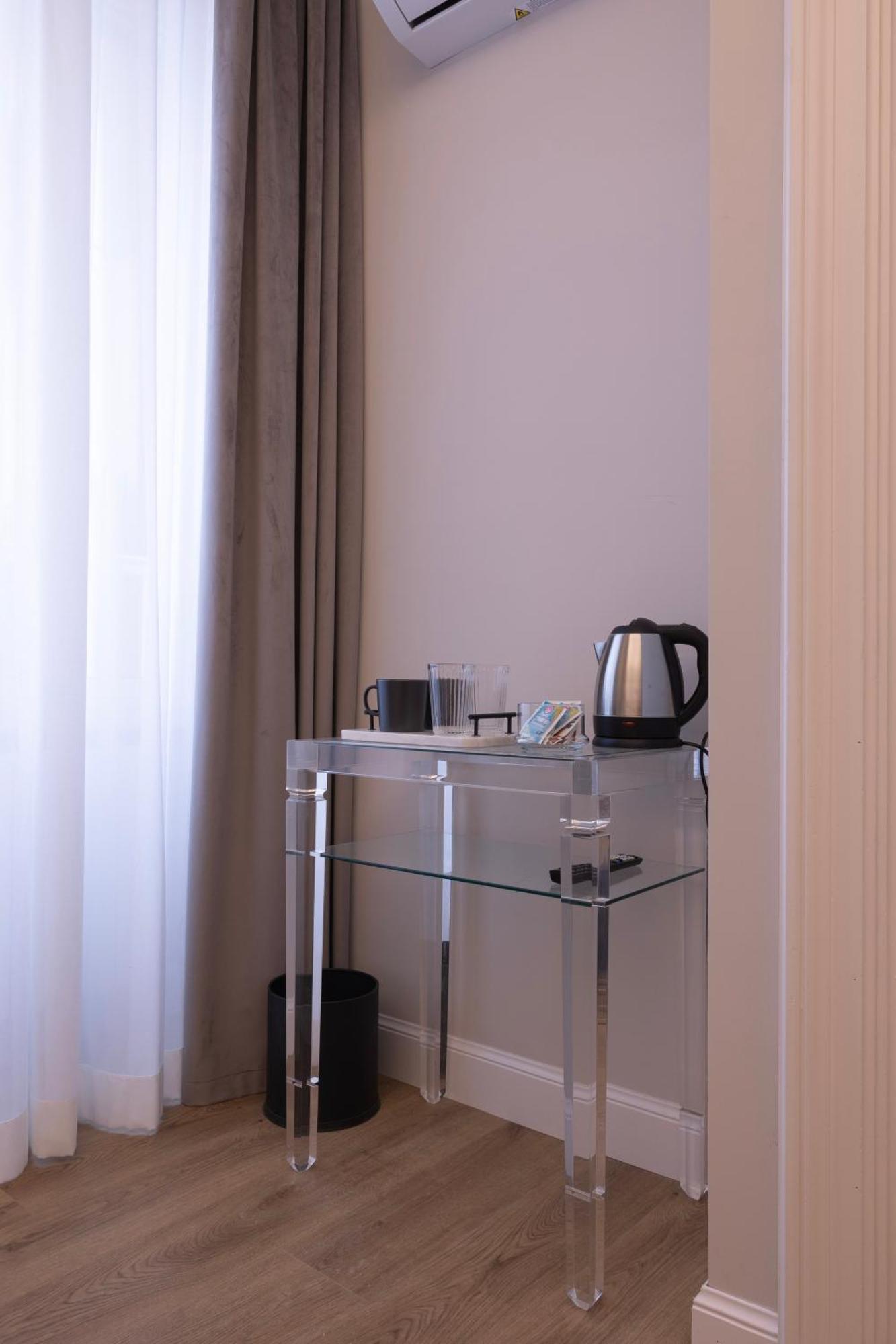Tiburtina 86 Luxury Gjestgiverier Roma