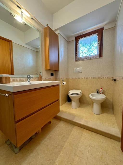 Apartamento Attico Belvedere - Metro C E Posto Auto