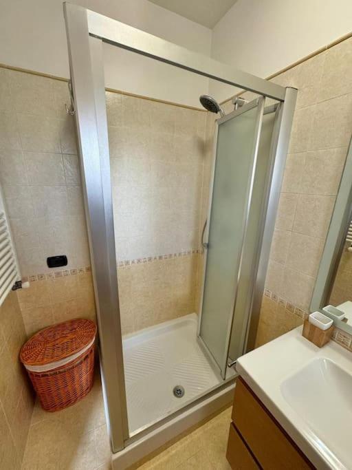 Apartamento Attico Belvedere - Metro C E Posto Auto Roma