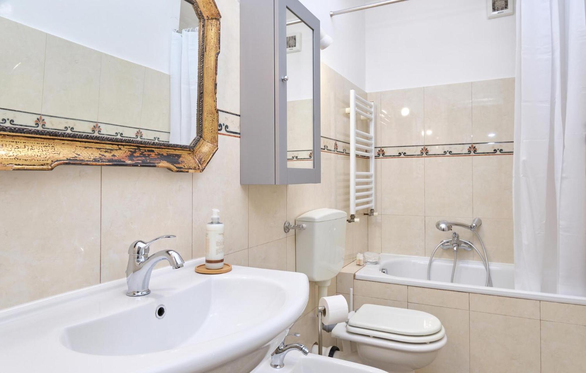 Apartamento Stunning In With Wifi