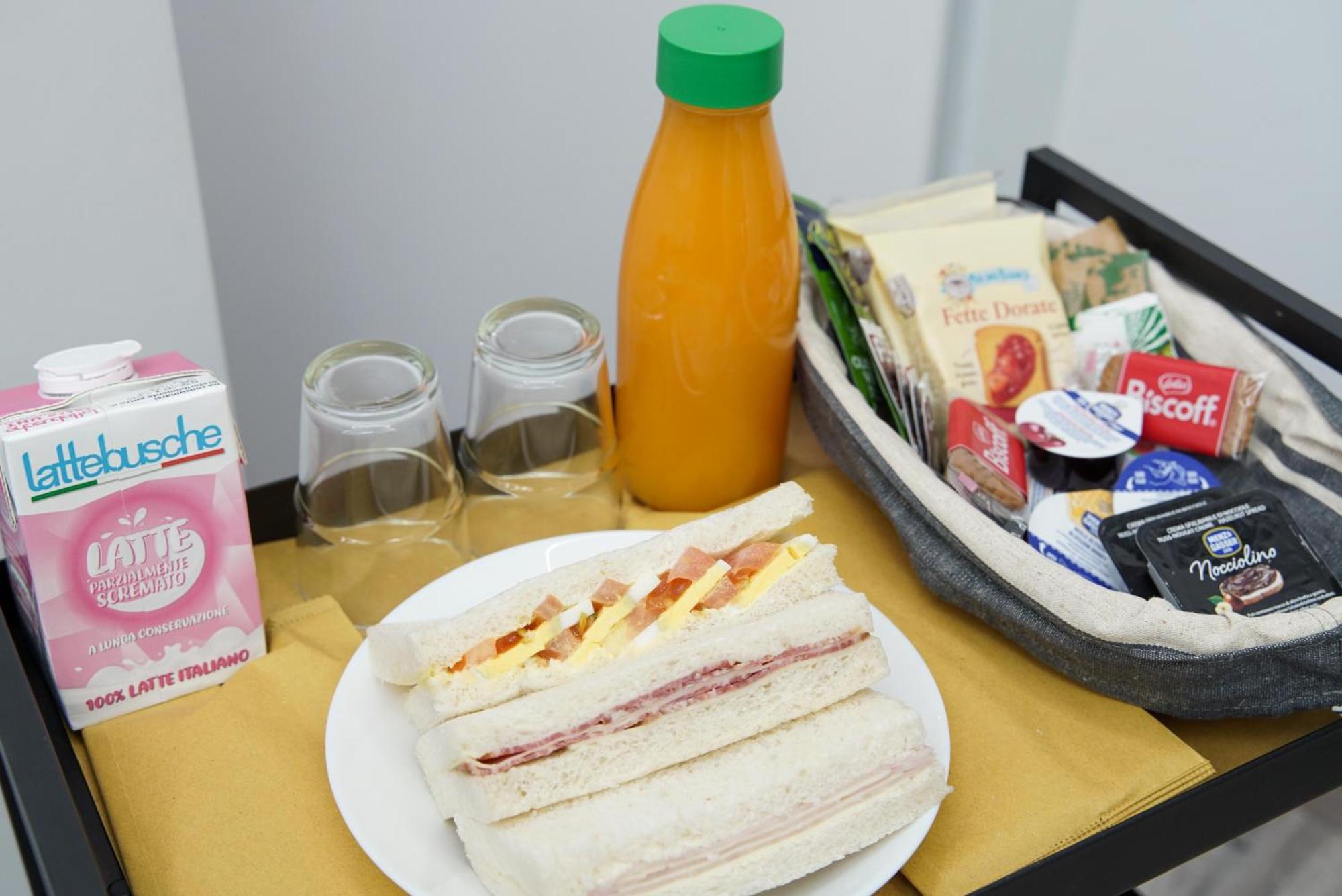 Alojamento de Acomodação e Pequeno-almoço New Luxury Roma