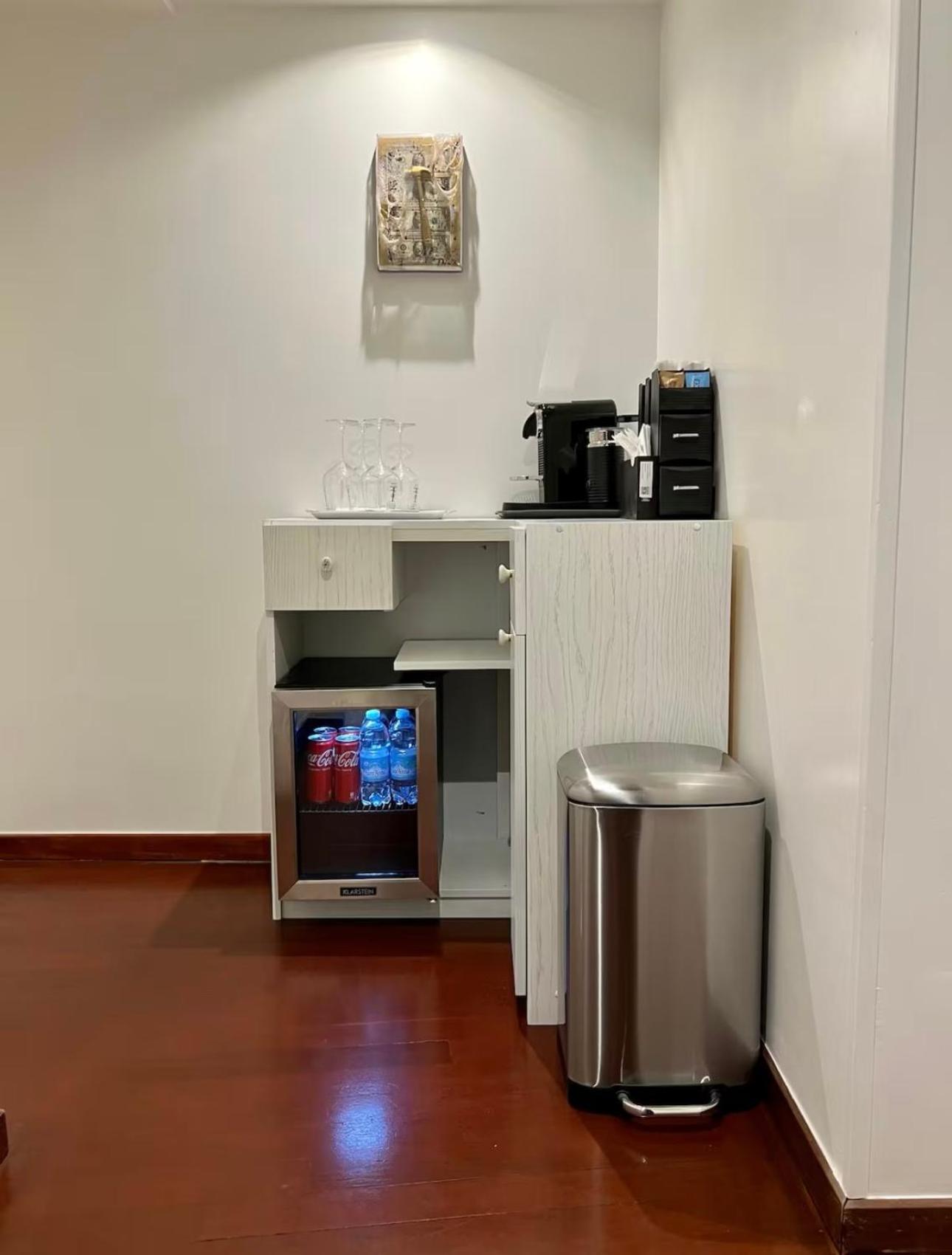 Babuino Imperial House Roma