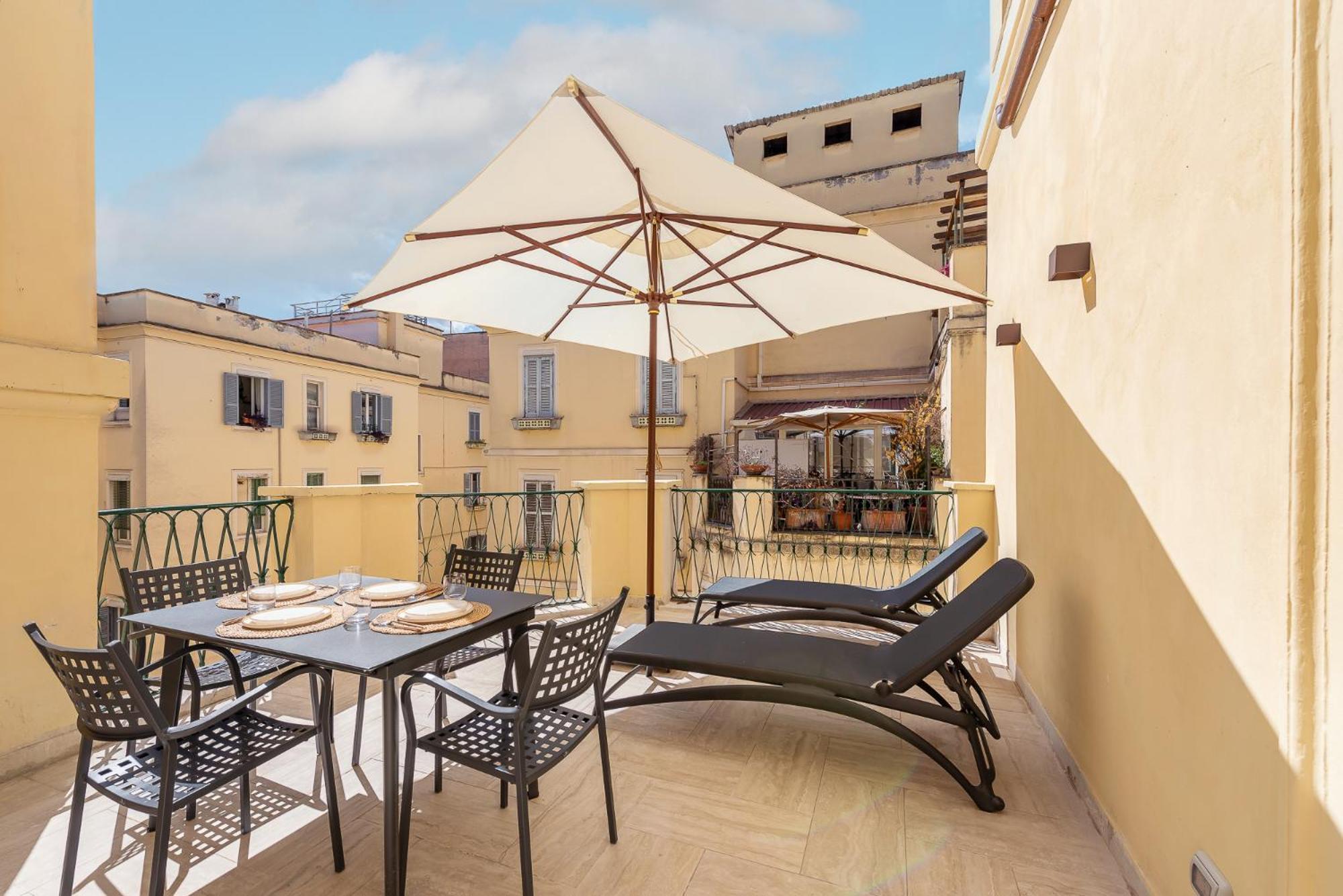 Skylife Minimalist Boutique * Roma