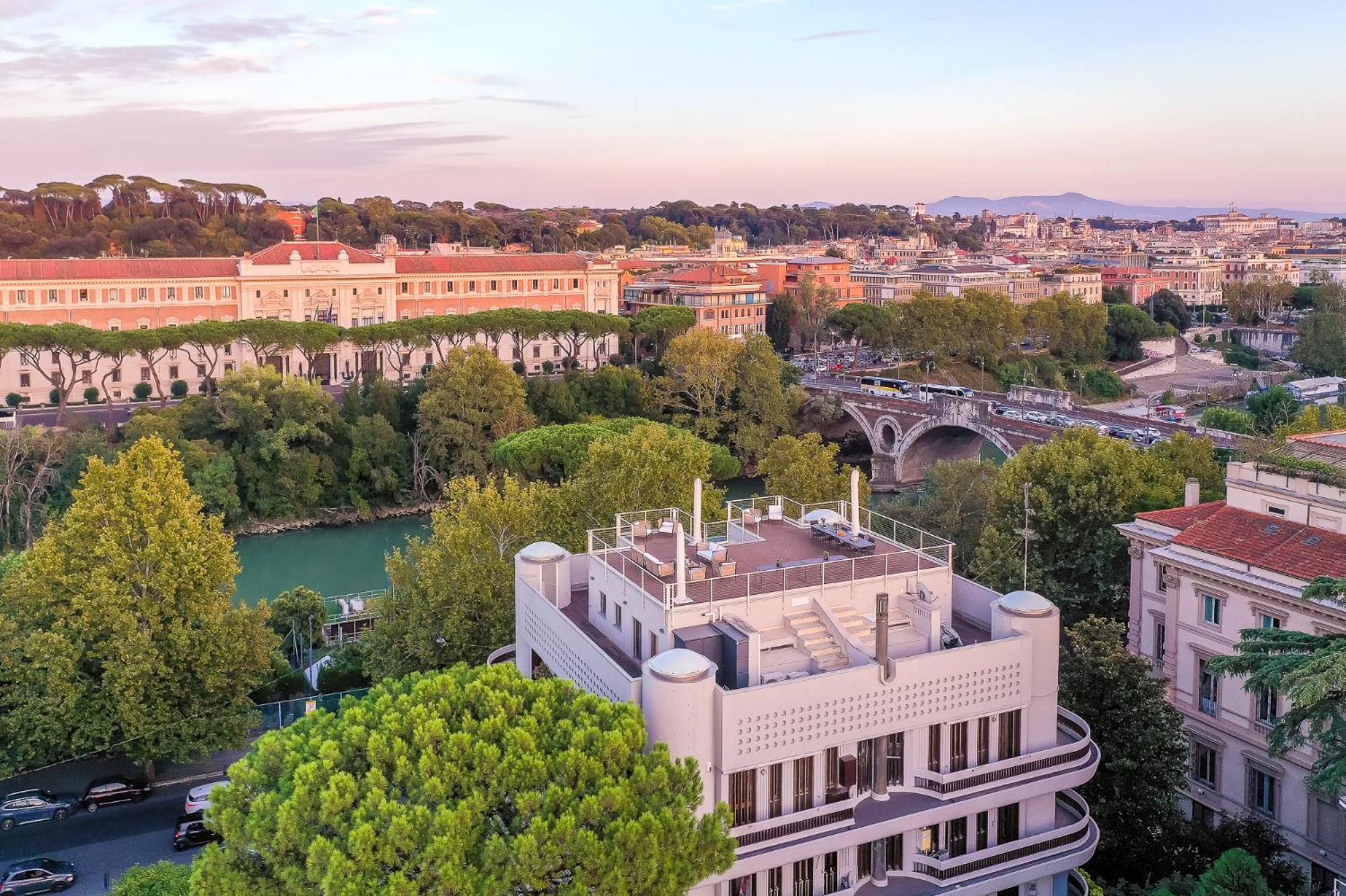 Skylife Tiber Luxury Penthouse * Roma