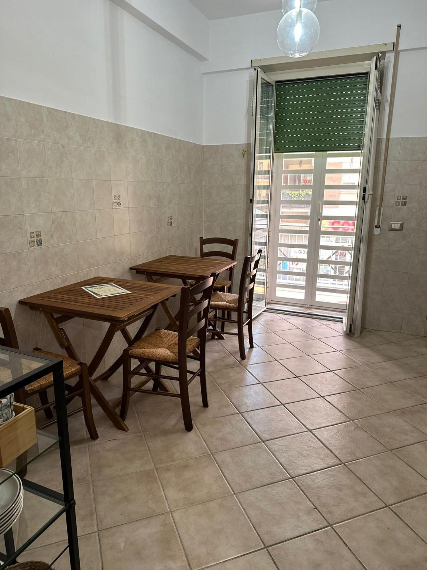 Le Quattro Lune, Centro Alojamento de Acomodação e Pequeno-almoço Roma