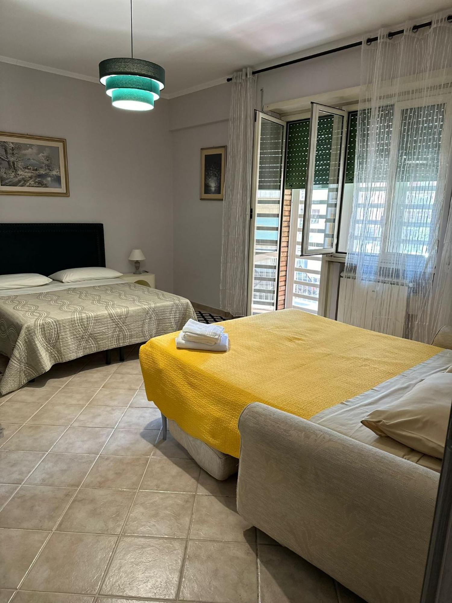Alojamento de Acomodação e Pequeno-almoço Le Quattro Lune, Centro Roma