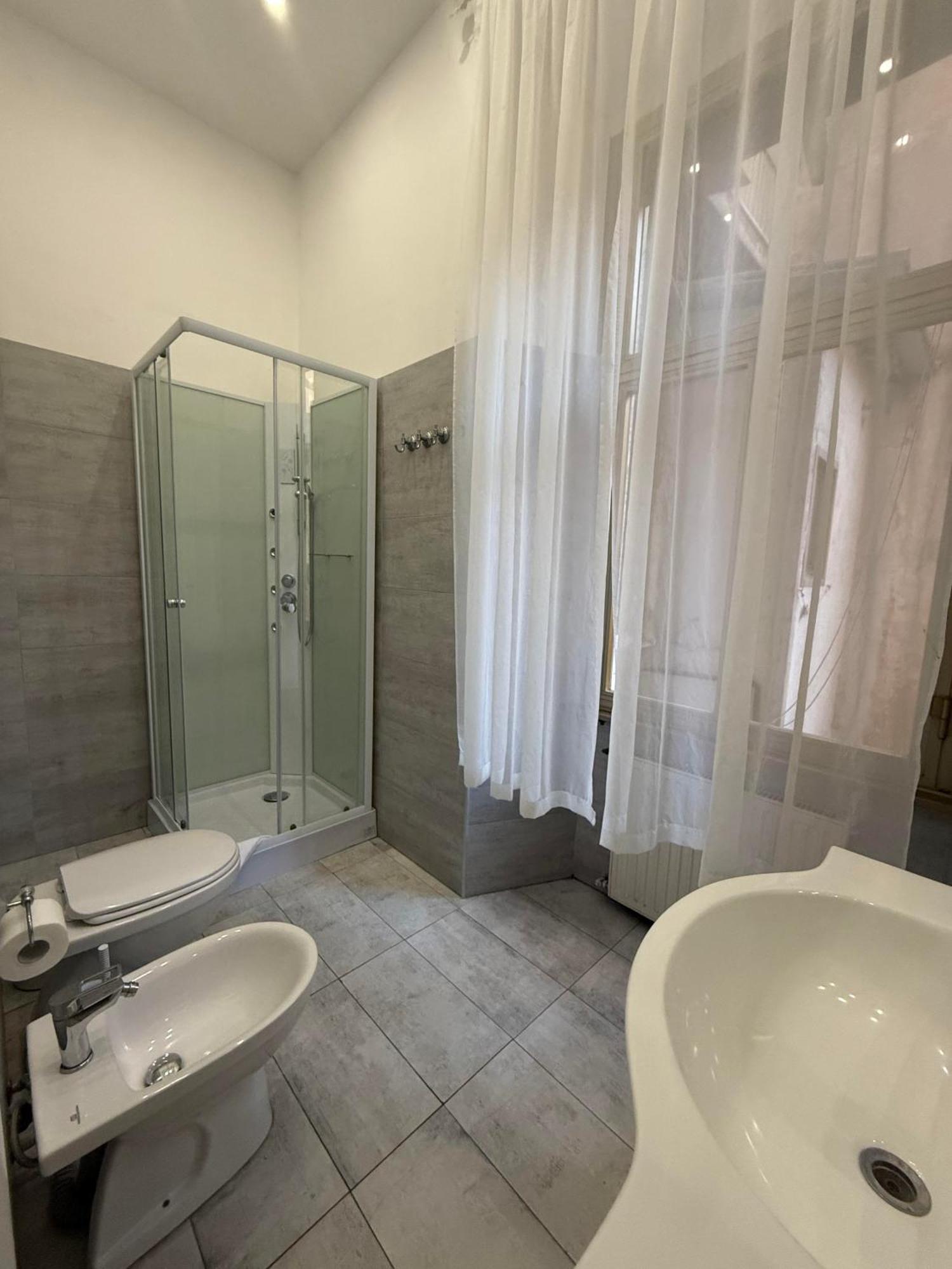 Frale In Apartamento Roma